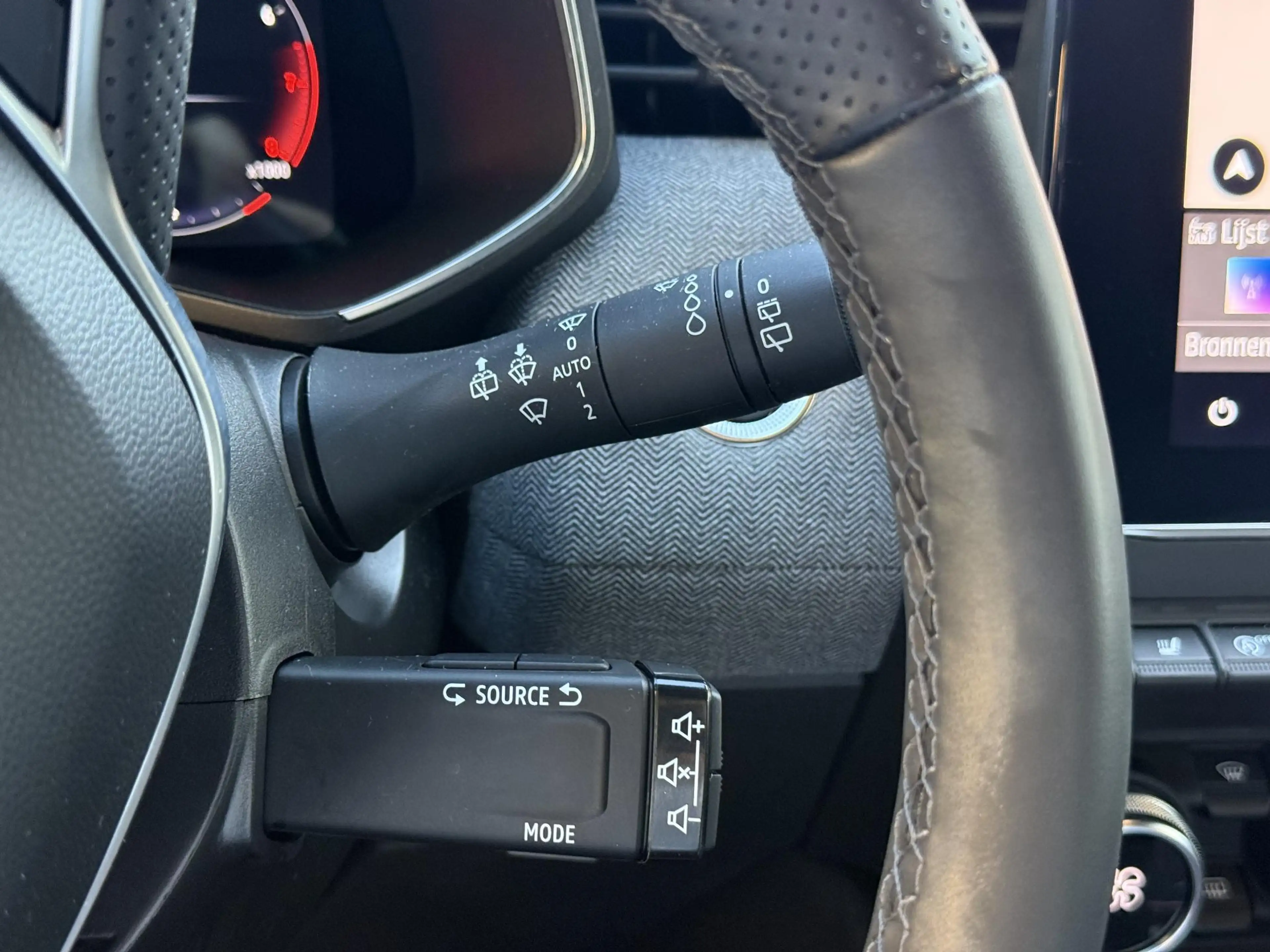Renault Clio 1.0 TCe 90 GPF techno | NAP | Pack Winter | Pack N — photo 16