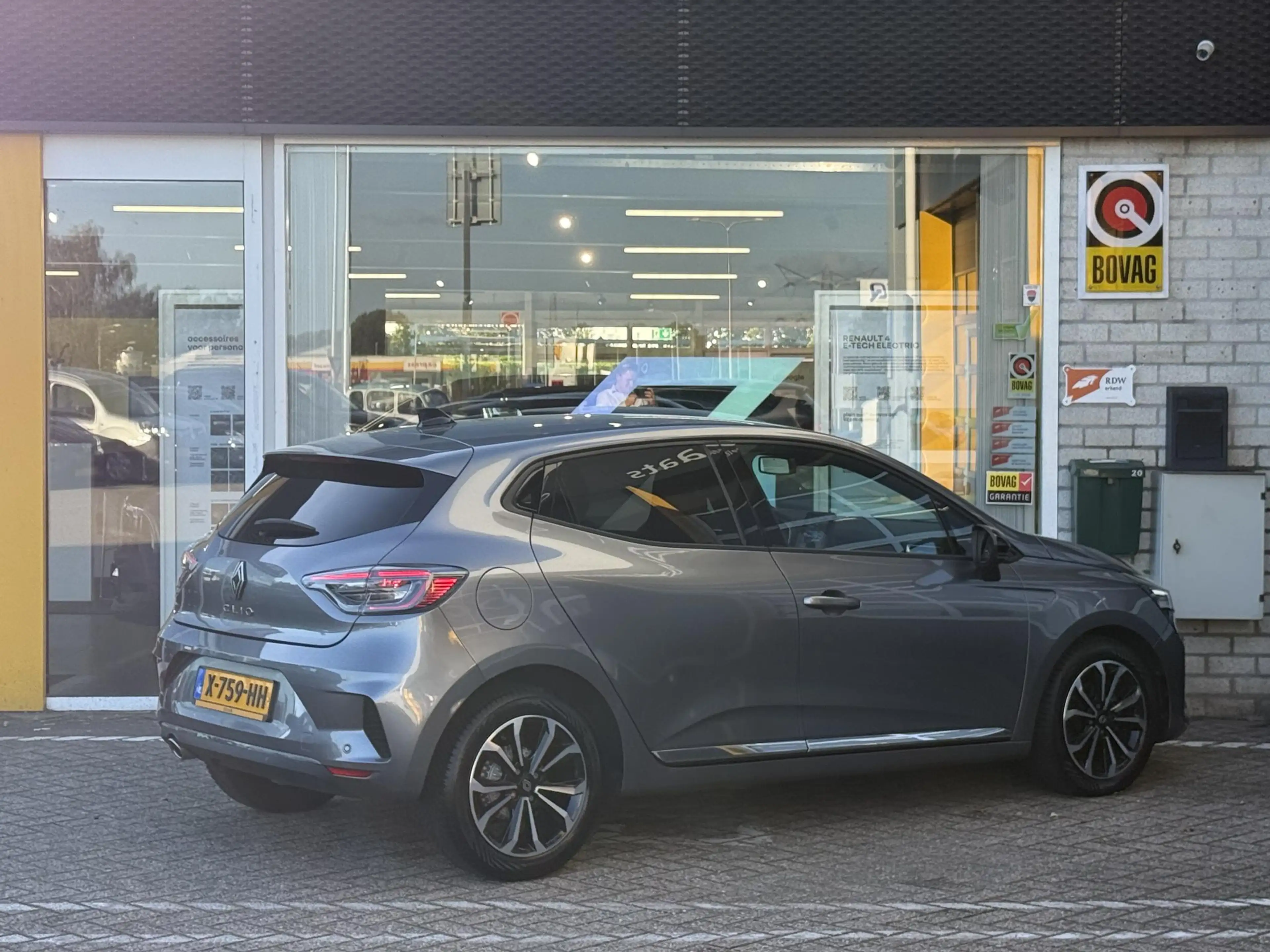 Renault Clio 1.0 TCe 90 GPF techno | NAP | Pack Winter | Pack N — photo 24