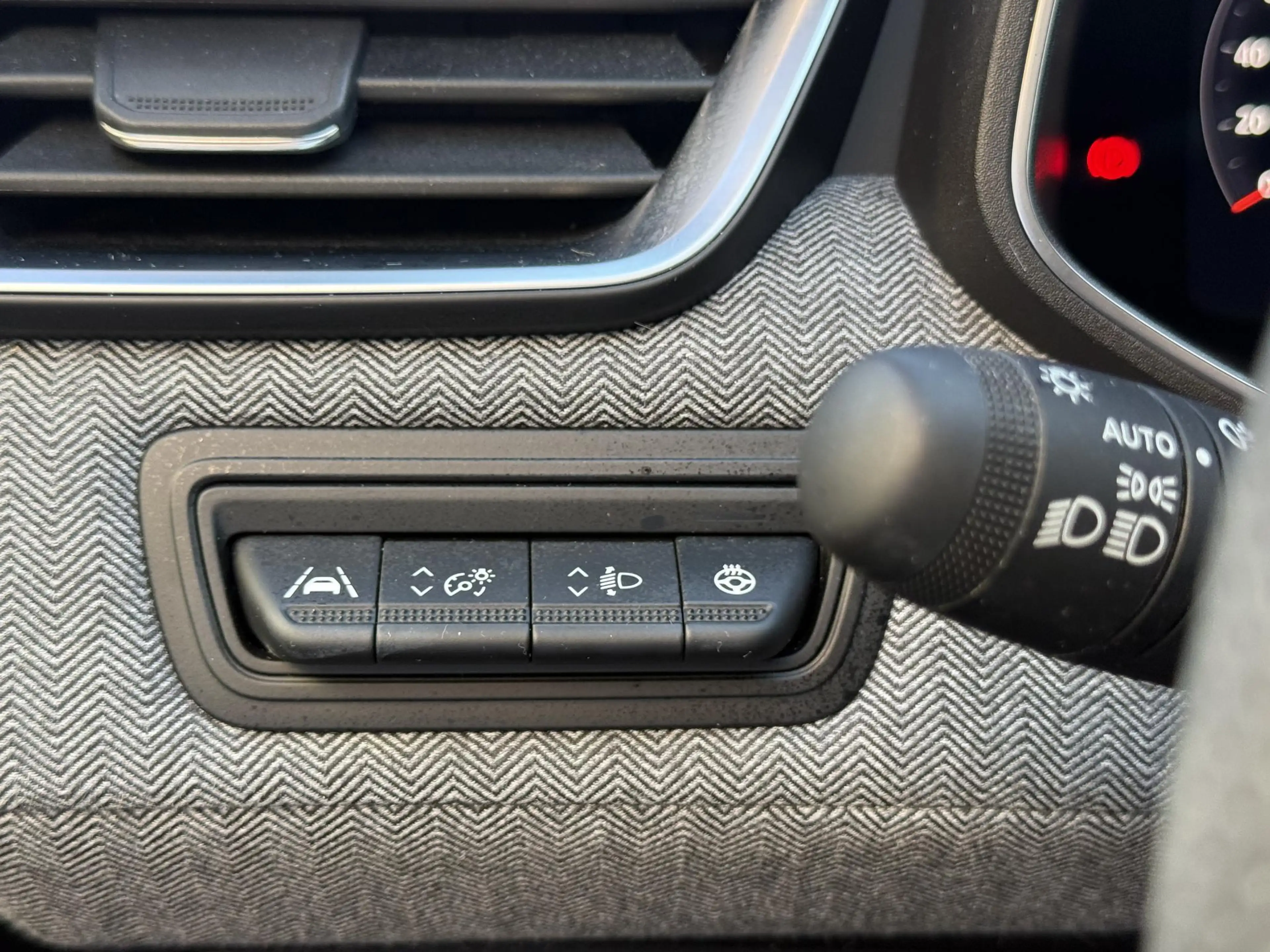 Renault Clio 1.0 TCe 90 GPF techno | NAP | Pack Winter | Pack N — photo 15
