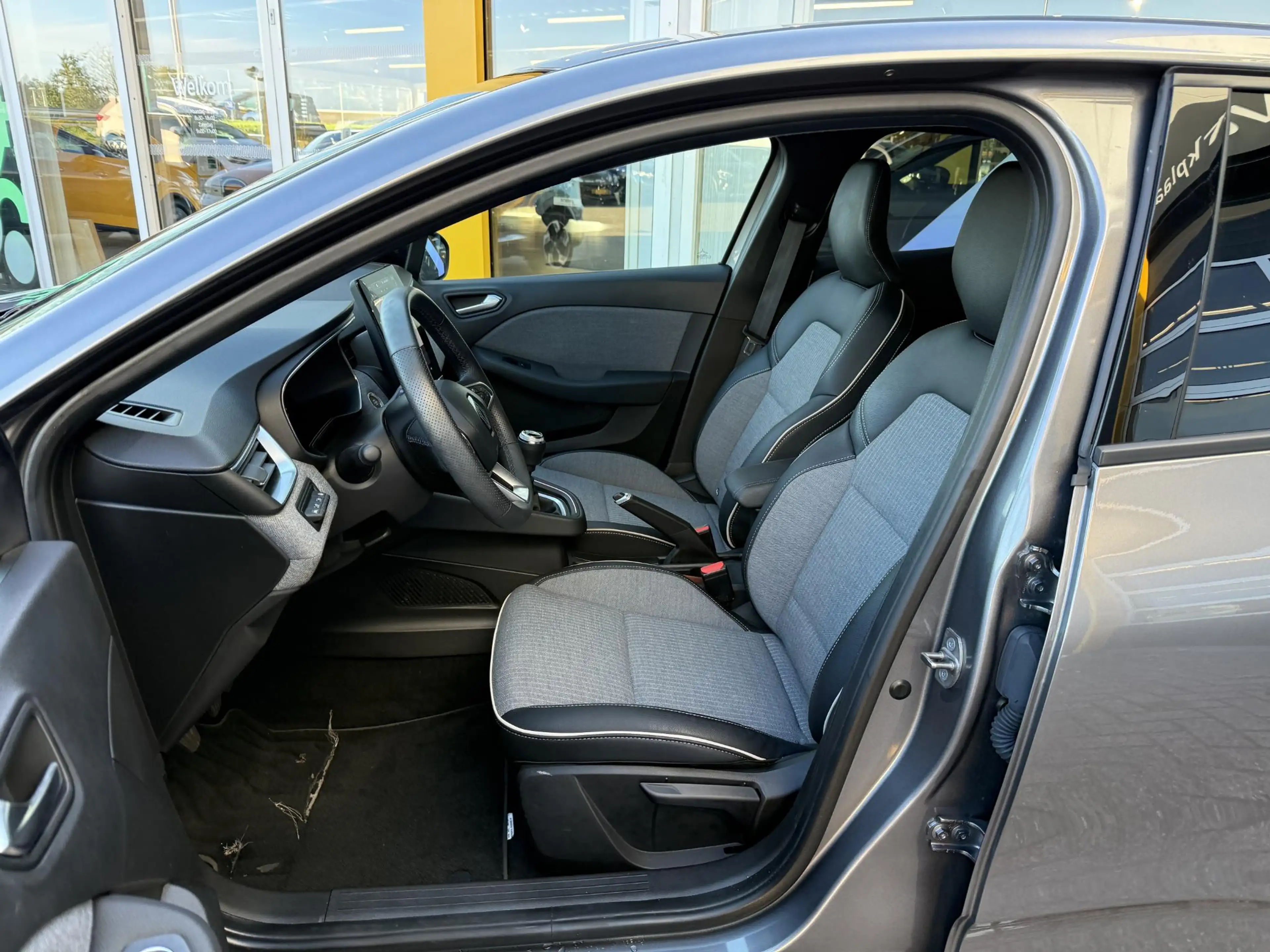 Renault Clio 1.0 TCe 90 GPF techno | NAP | Pack Winter | Pack N — photo 4