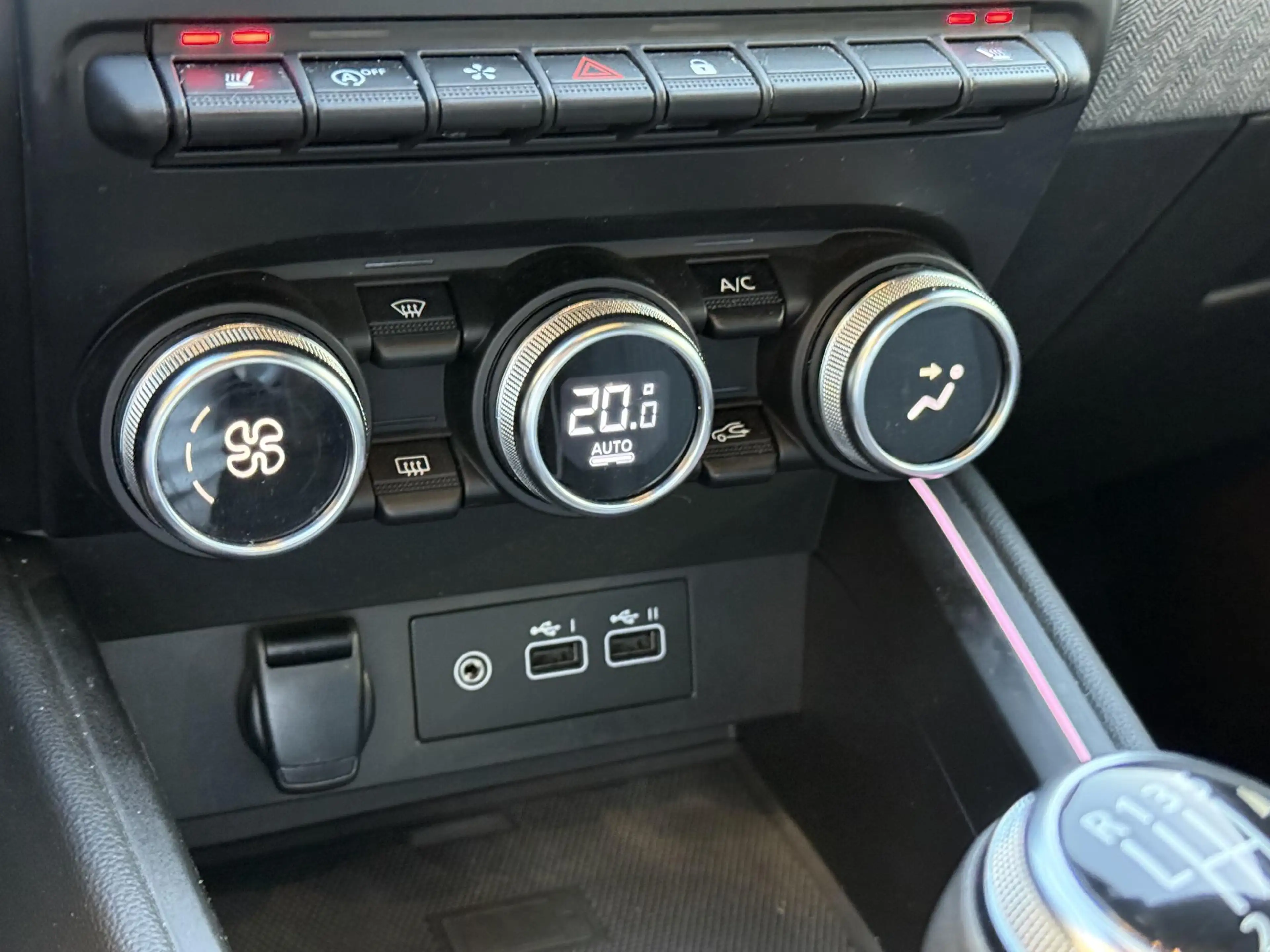 Renault Clio 1.0 TCe 90 GPF techno | NAP | Pack Winter | Pack N — photo 20