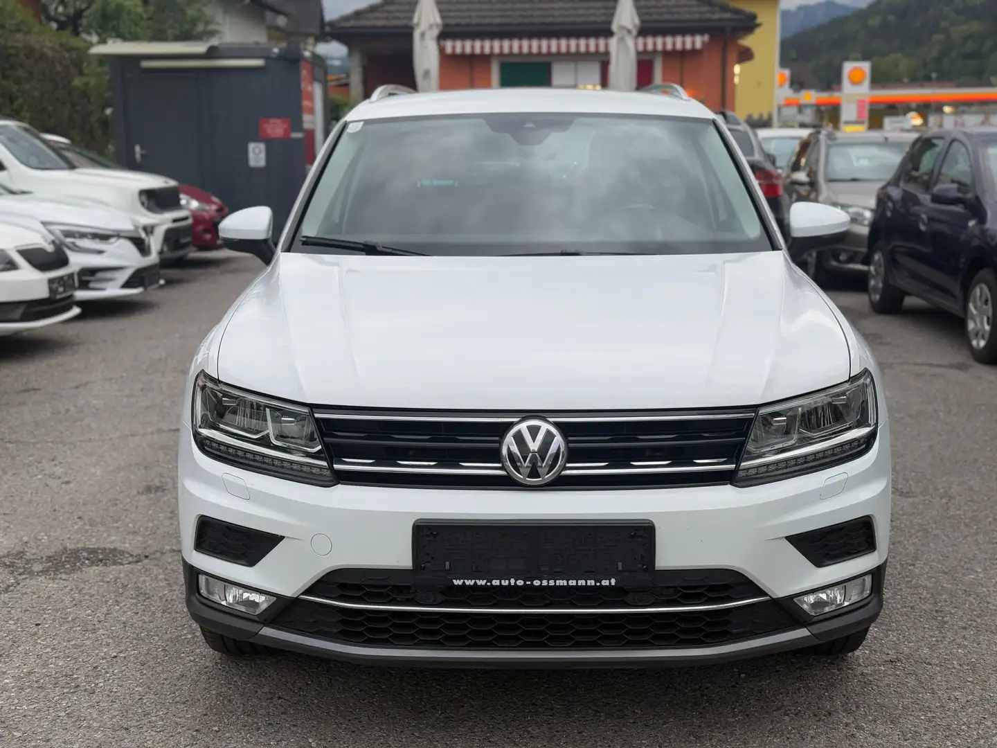Volkswagen Tiguan Highline TSI ALLRAD TOP Ausstattung TÜV NEU AHK Weiß - 2