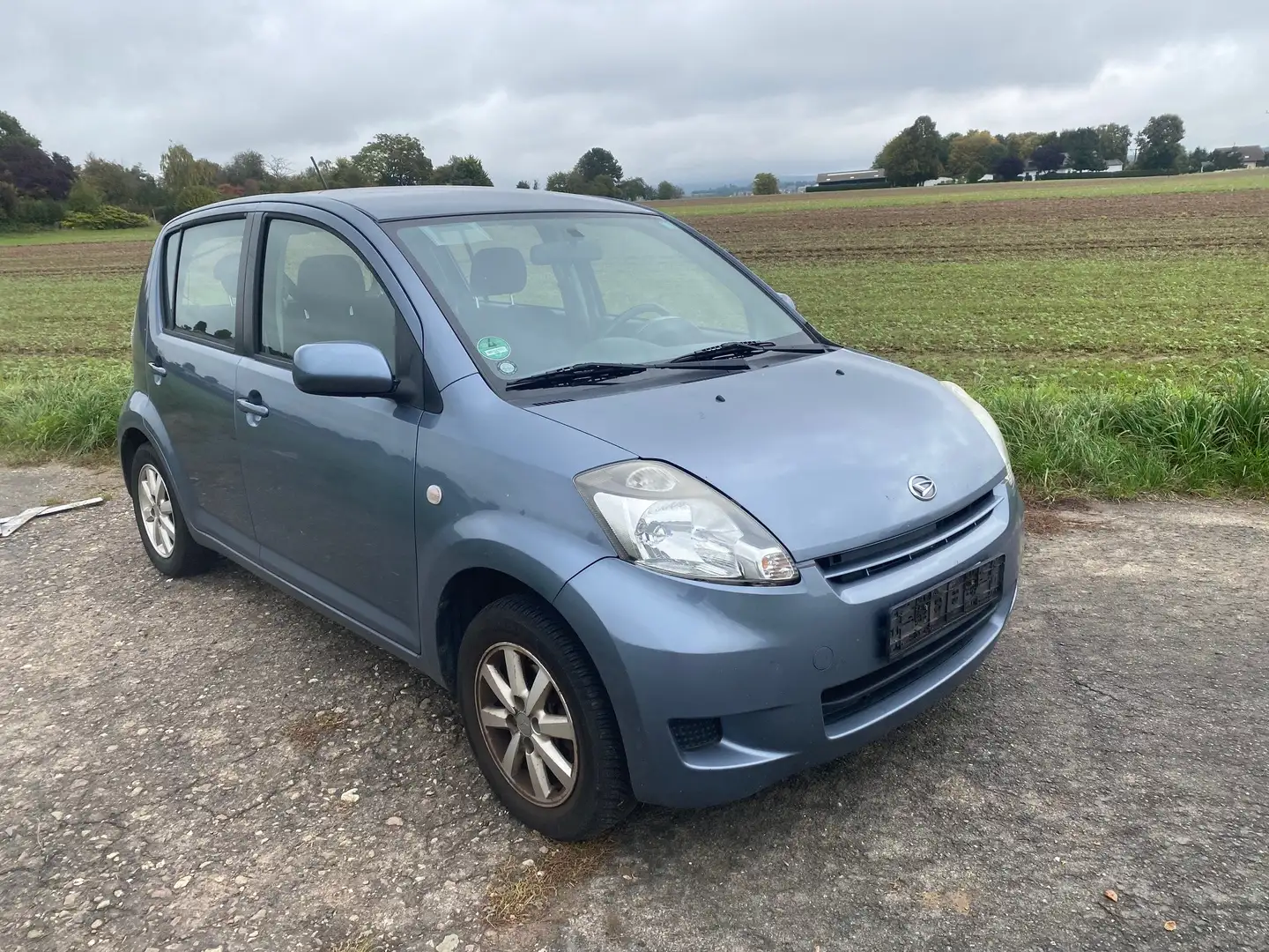 Daihatsu Sirion Sirion 1.3 Klima Alu AHK Tüv Neu - 1