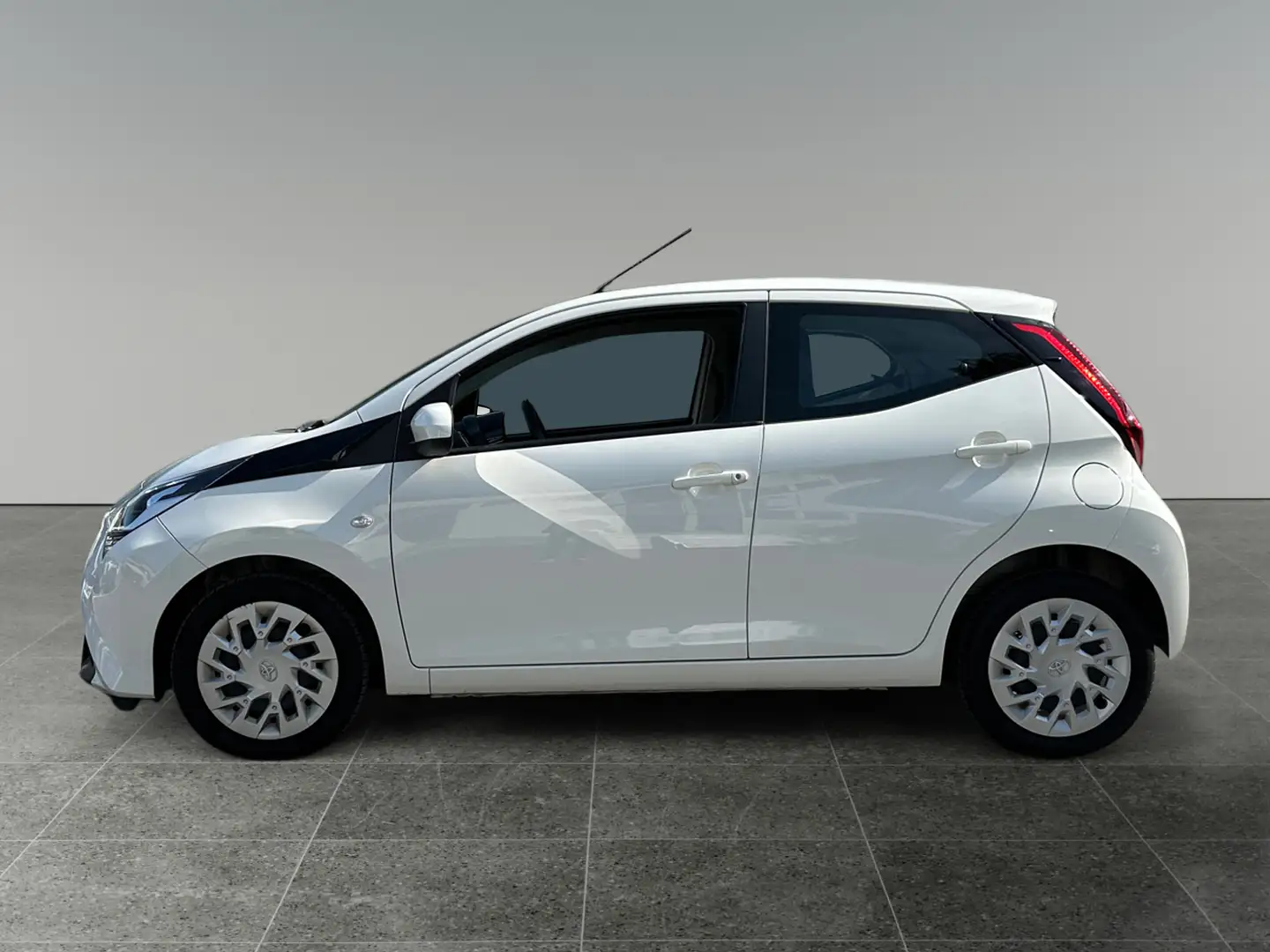 Toyota Aygo AYGO  1,0 l  5-tg. Bianco - 2