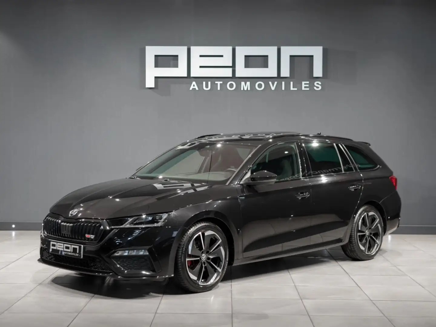 Skoda Octavia Combi 2.0TDI RS 147kW DSG Negro - 1
