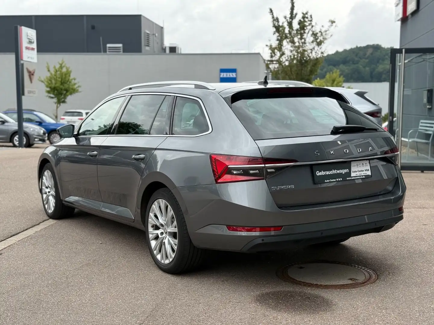 Skoda Superb Combi Style Grau - 2