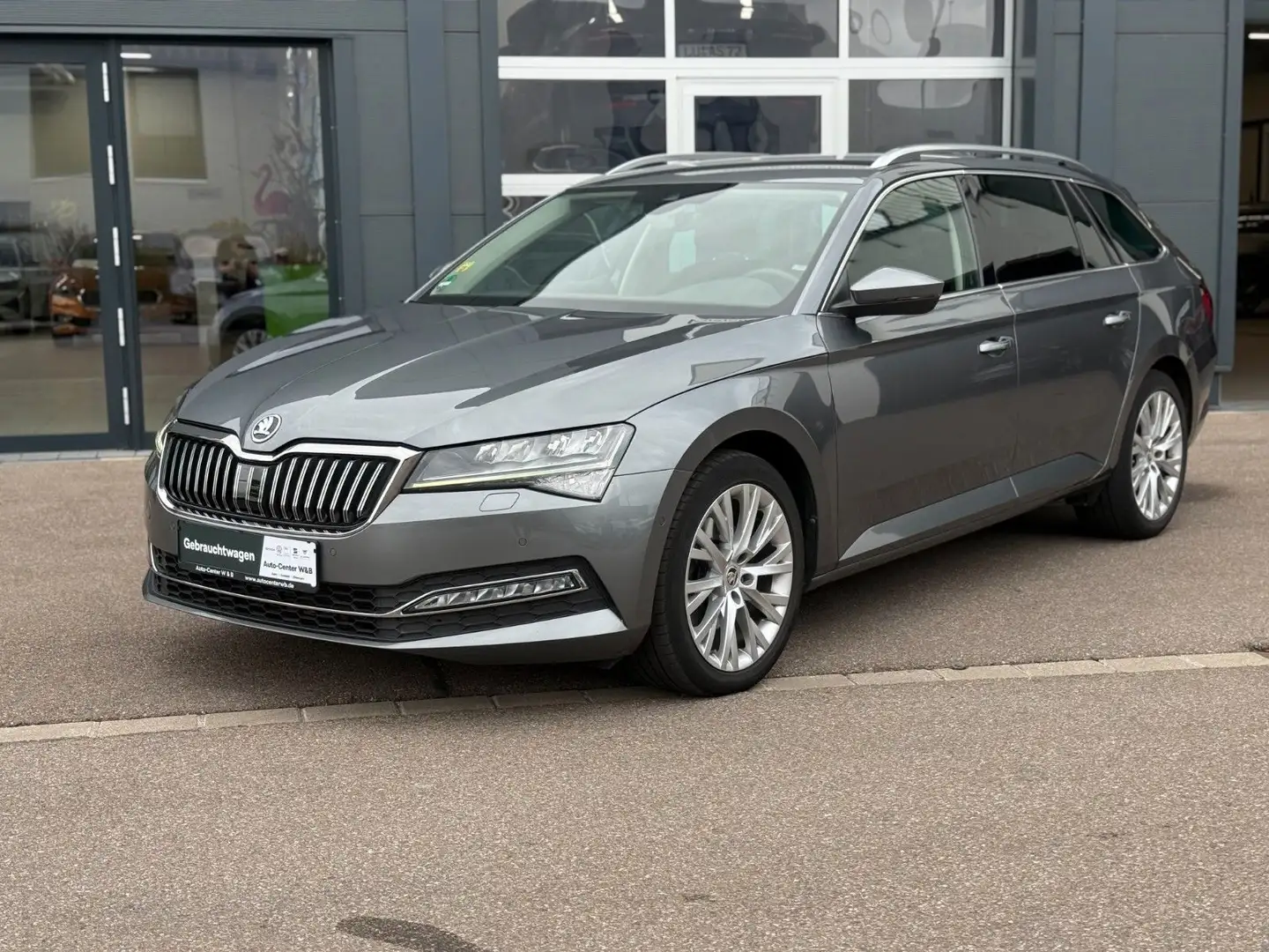 Skoda Superb Combi Style Grau - 1