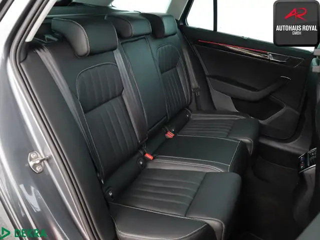 Skoda Superb view 13