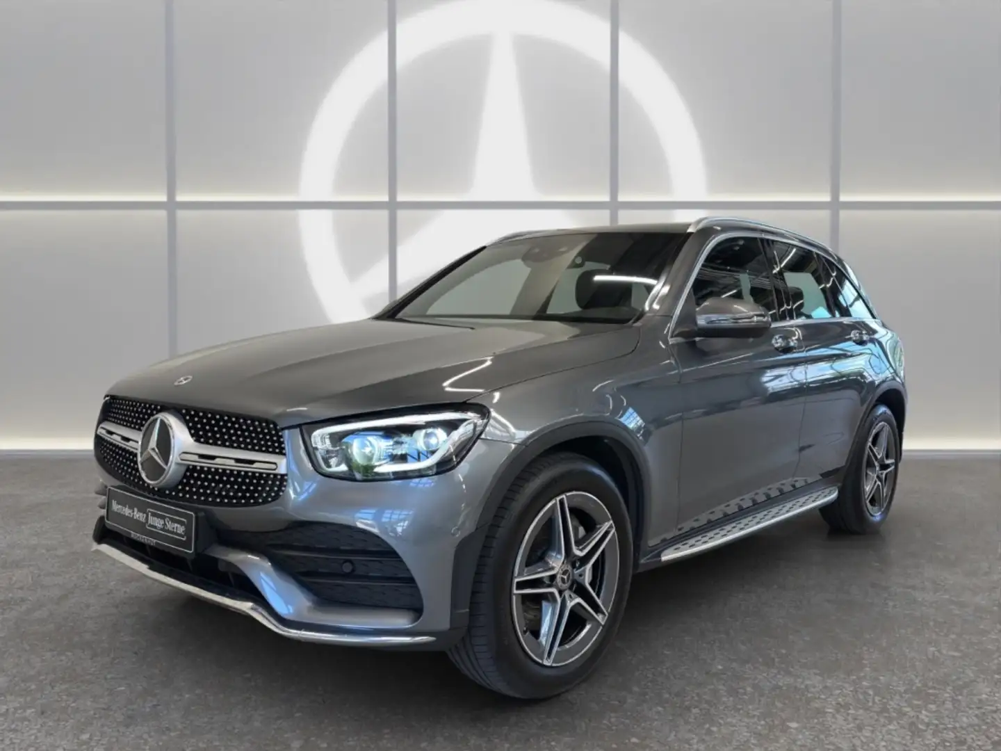 Mercedes-Benz GLC 300 d 4M AMG BUS+PANO+RFK+VERK.AS+MULTIB+BUR Grau - 1