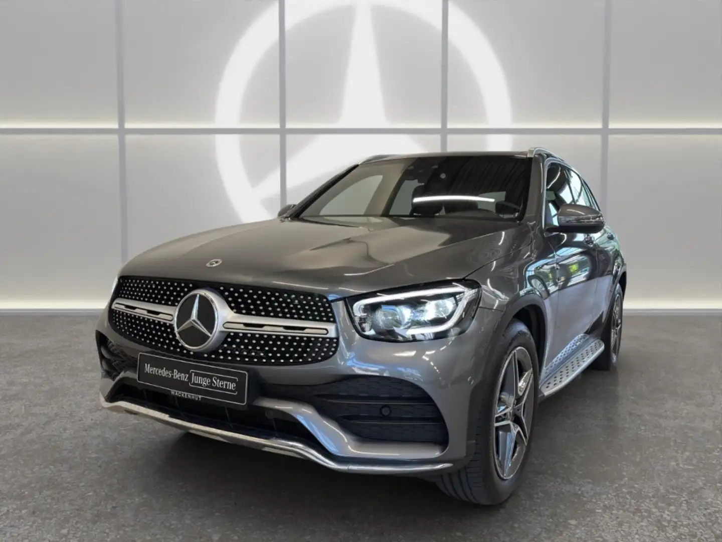 Mercedes-Benz GLC 300 d 4M AMG BUS+PANO+RFK+VERK.AS+MULTIB+BUR Grau - 2