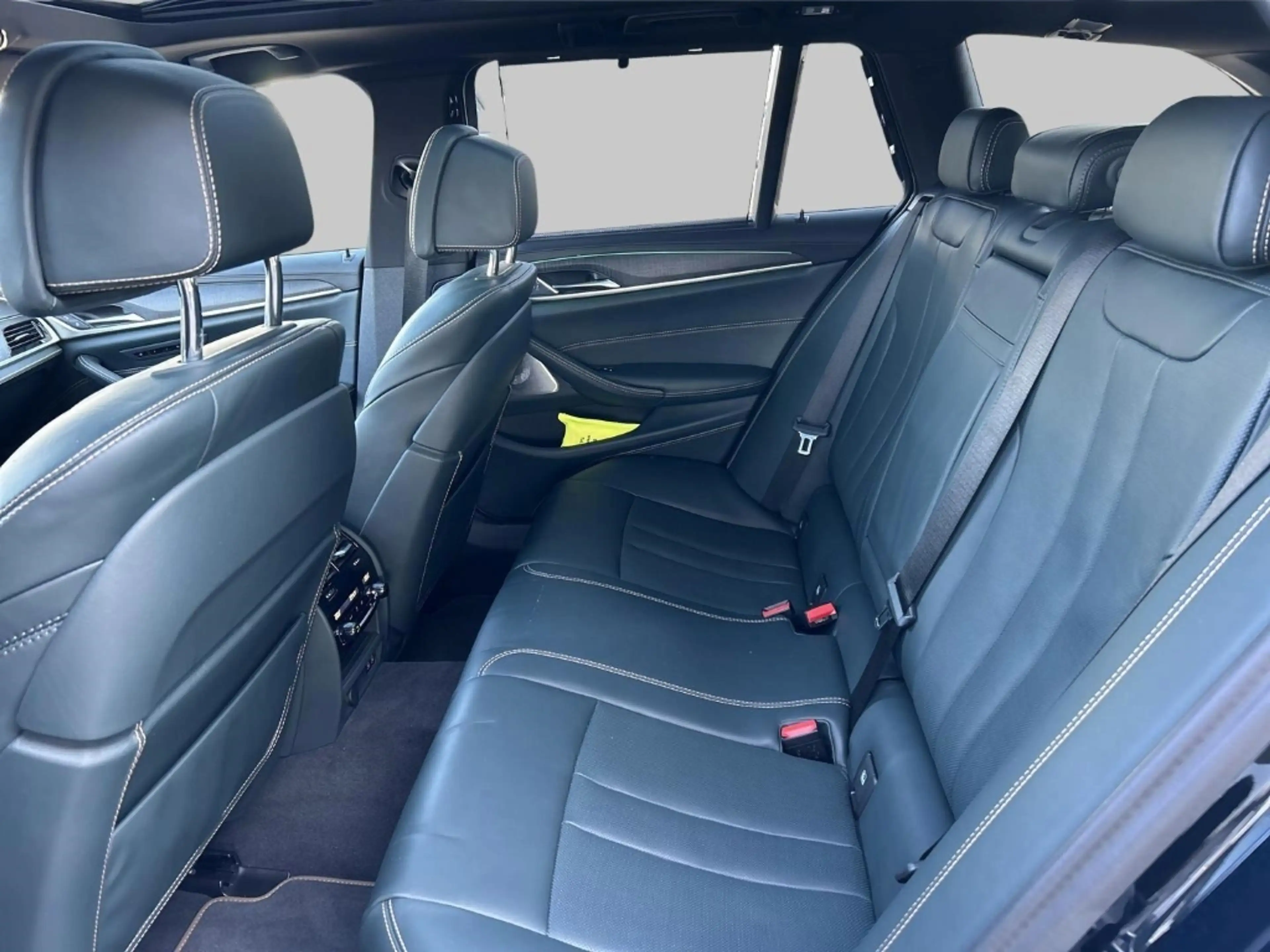 Alpina B5 V8 GT Touring Lavalina Identity 211/250 — photo 8