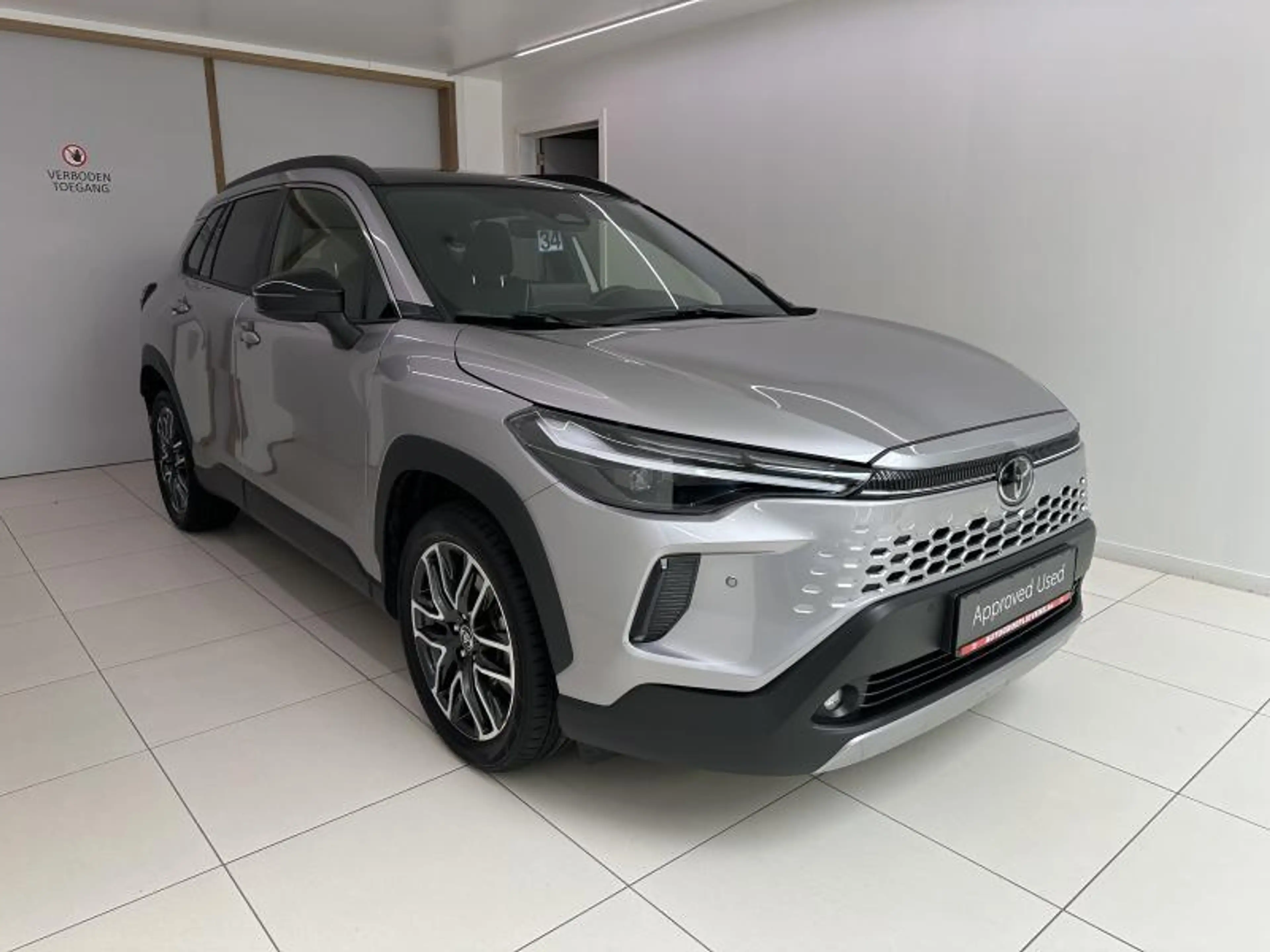 Toyota Corolla Cross 2.0 HYB STYLE + SUN PACK — photo 3