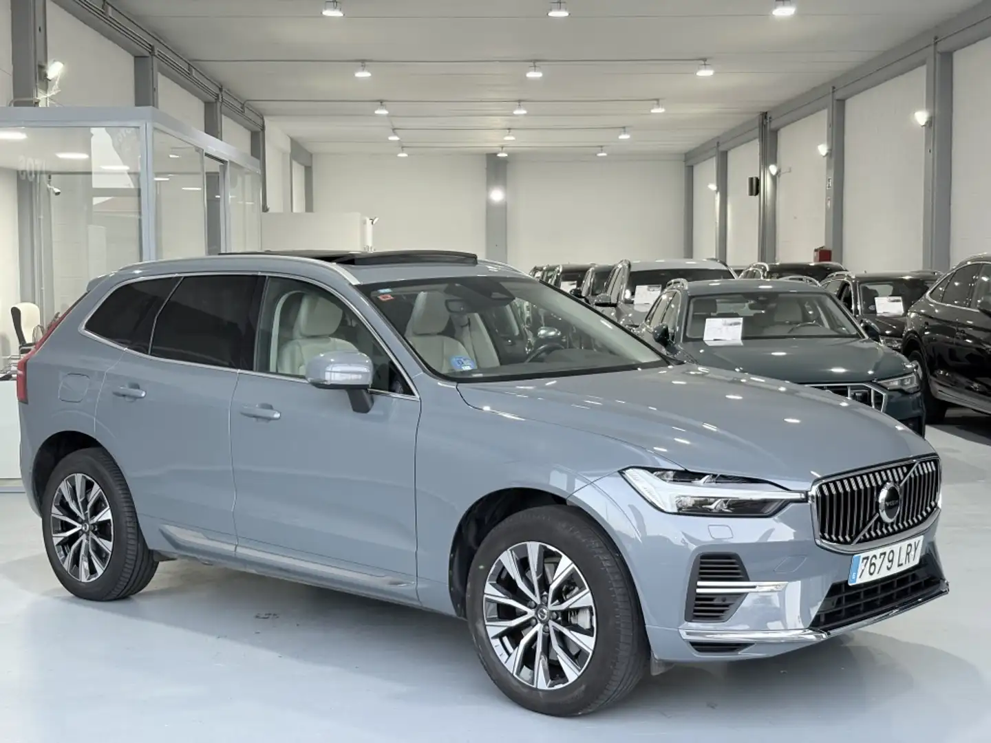 Volvo XC60 T6 Twin Recharge Inscription Gris - 2