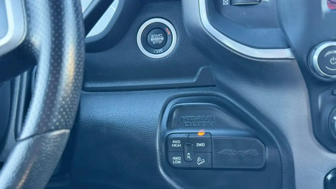 RAM 2500 снимка RAM 2500