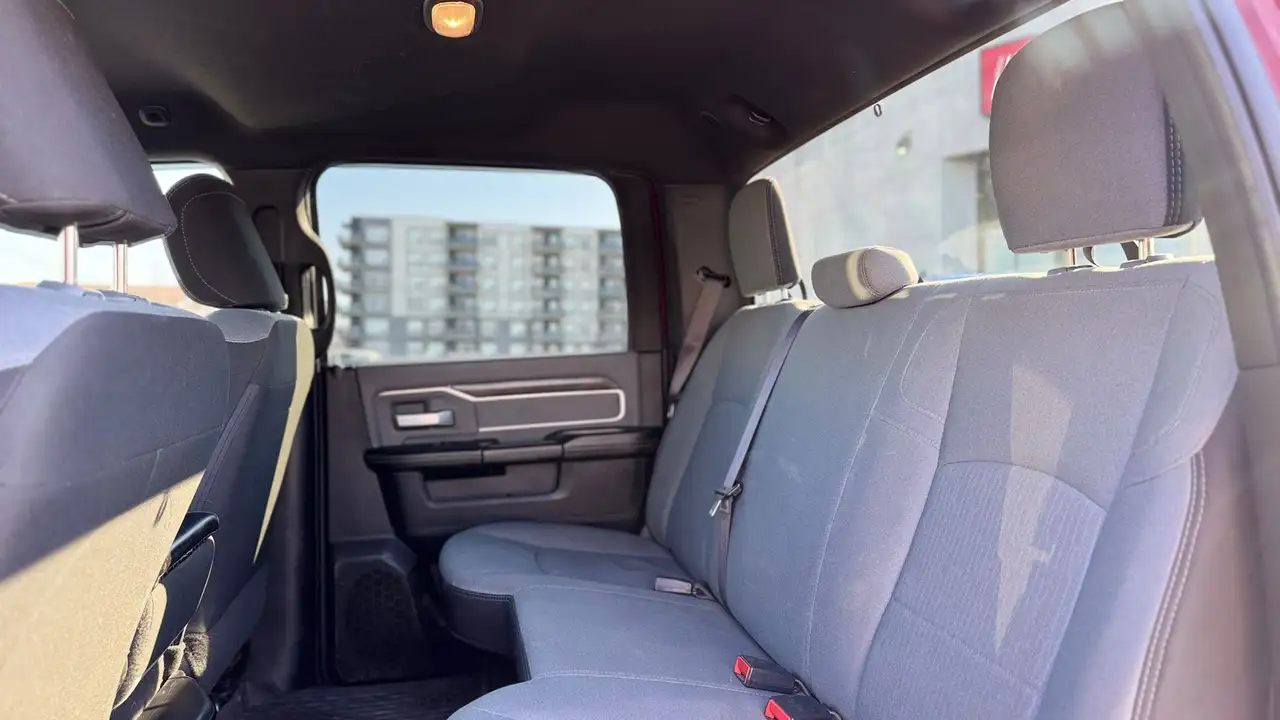 RAM 2500 снимка RAM 2500