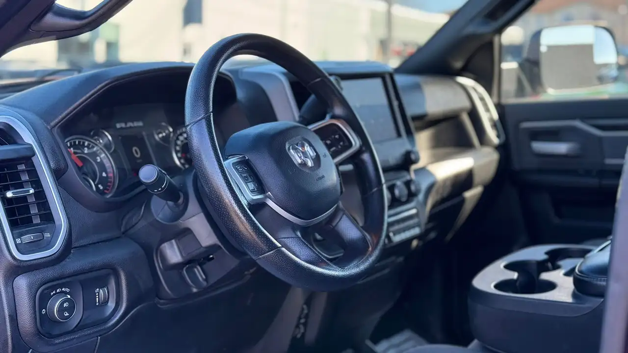 RAM 2500 снимка RAM 2500