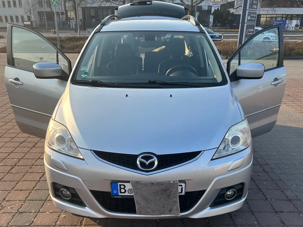 Mazda 5