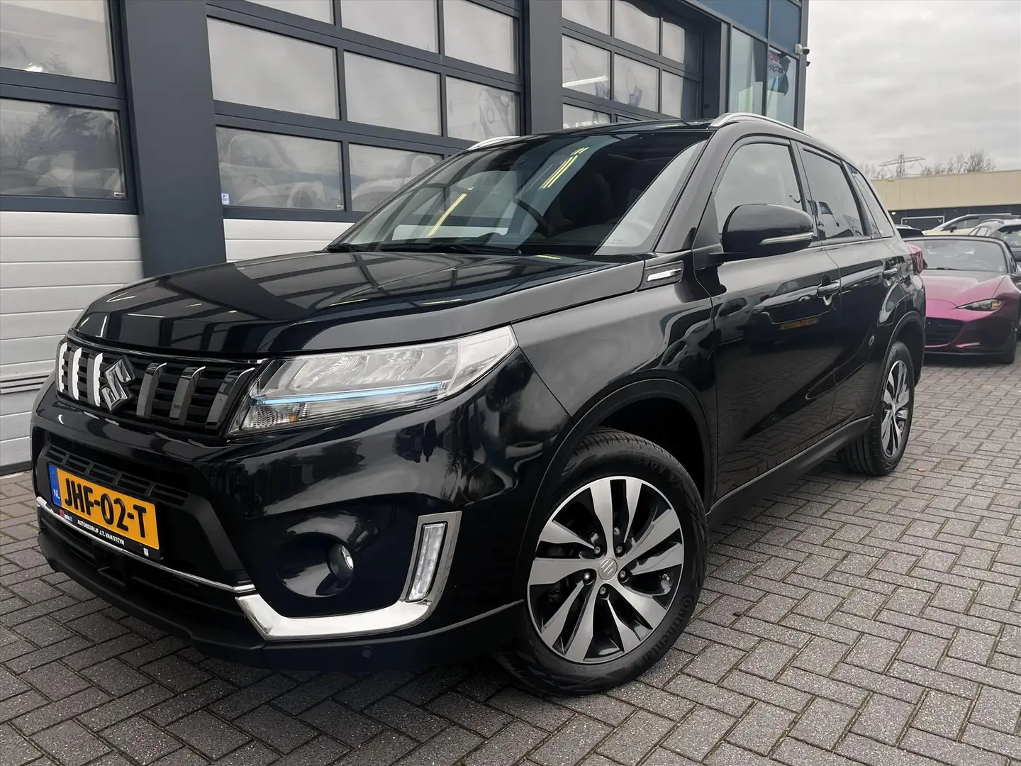 Suzuki Vitara 1.4 Smart Hybrid Style, Carplay, Trekhaak, Panoram Schwarz - 1