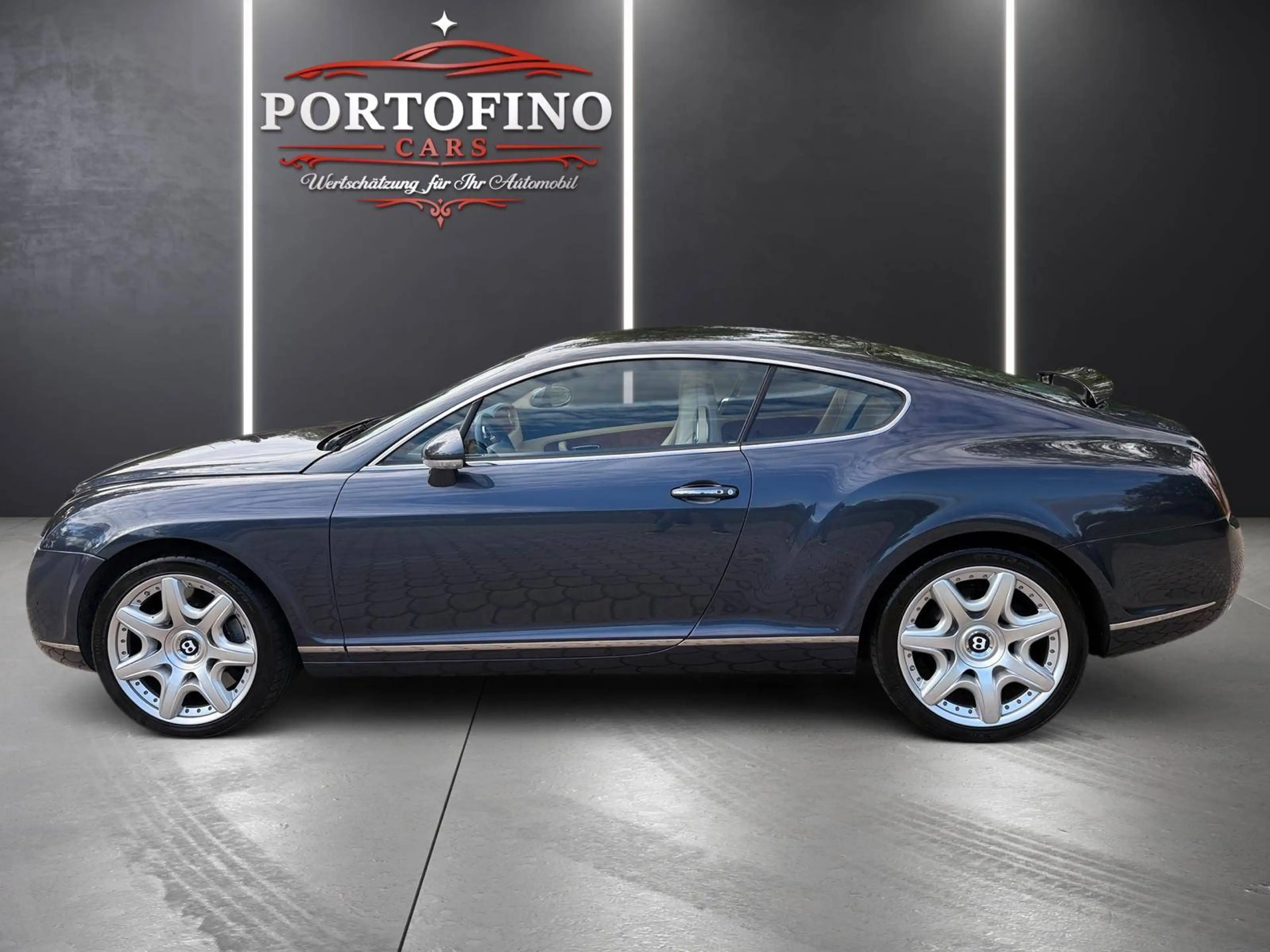 Bentley Continental GT W12 Sportwagen/ Coupé — photo 3