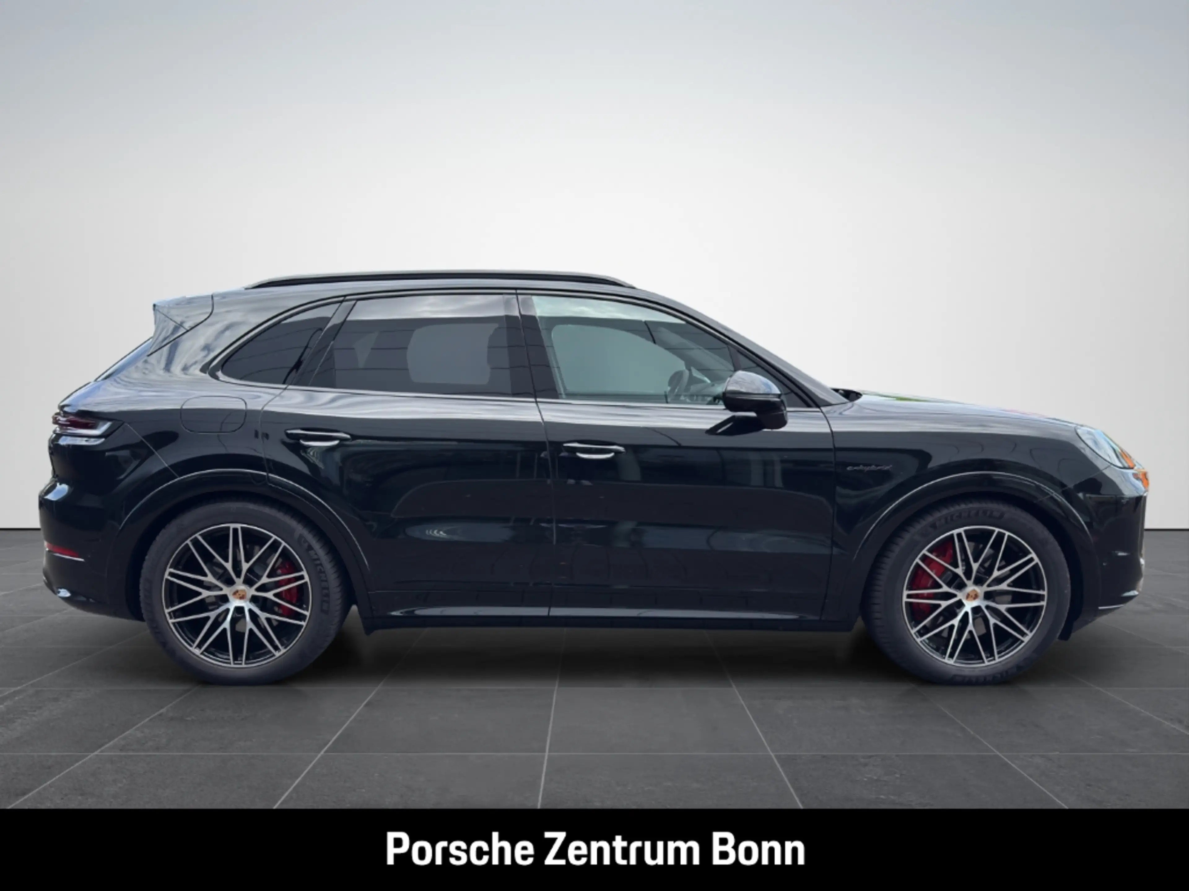Porsche Cayenne S E-Hybrid Black Edition Burmester InnoDrive — photo 4