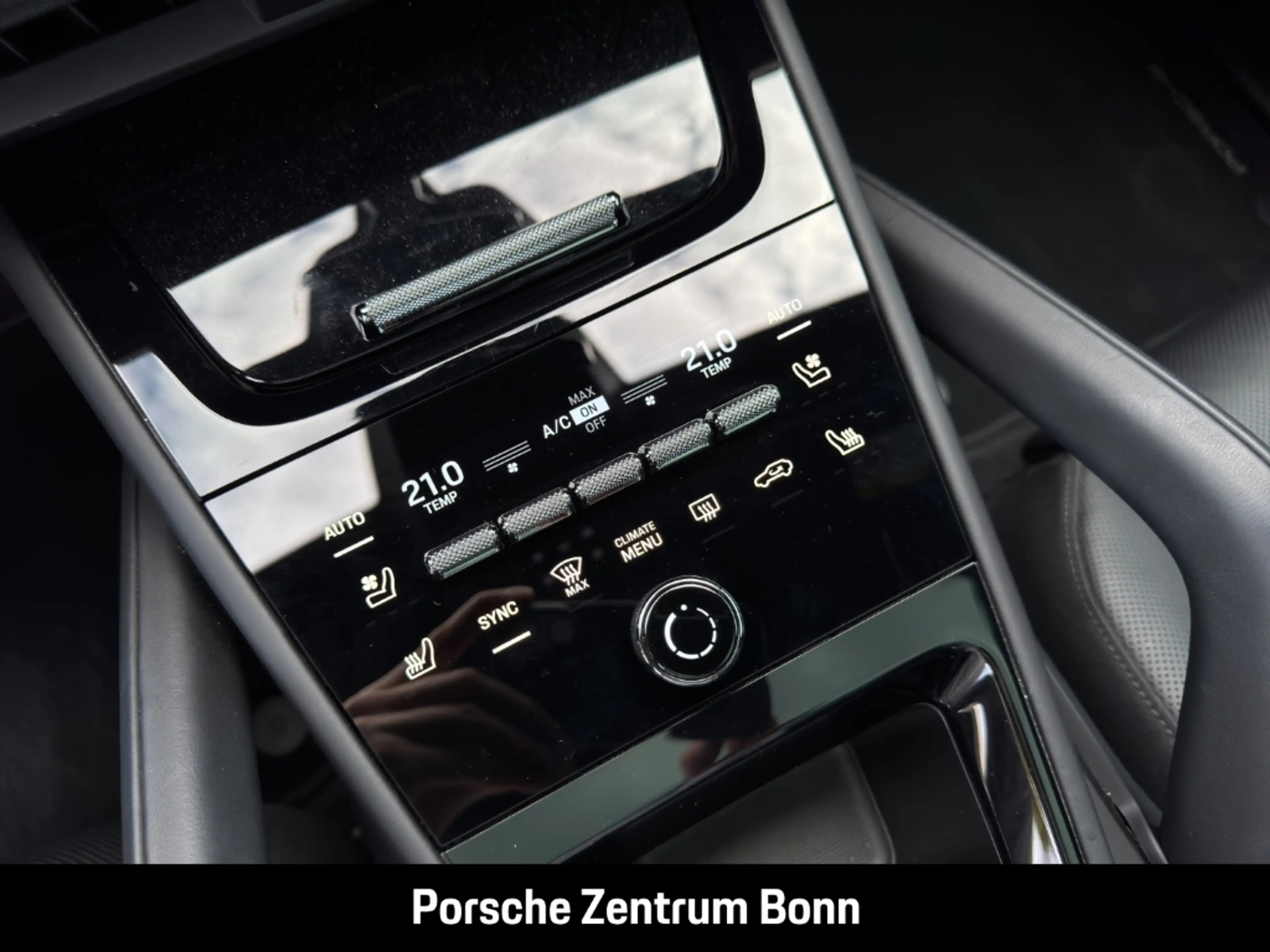 Porsche Cayenne S E-Hybrid Black Edition Burmester InnoDrive — photo 15