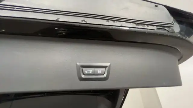 BMW X3 view 22