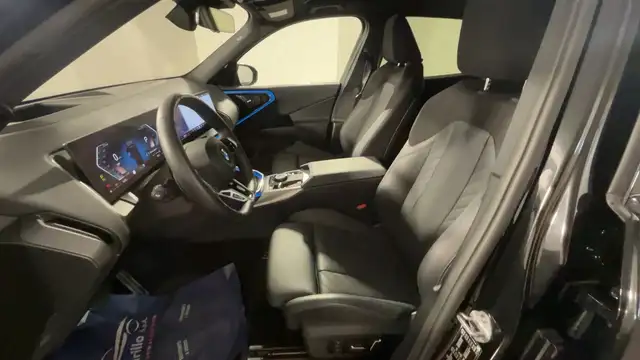 BMW X3 view 8