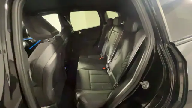 BMW X3 view 9