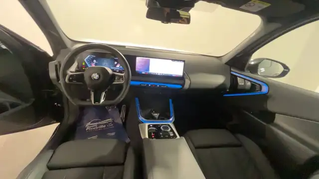 BMW X3 view 10