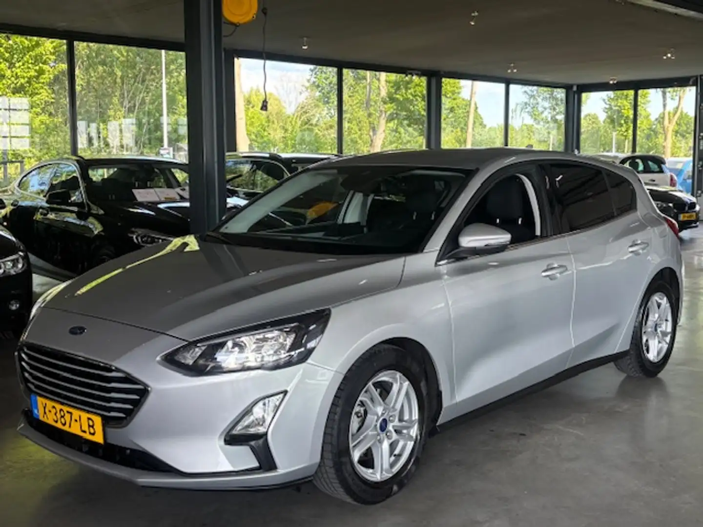 Ford Focus 1.0 EcoBoost 125pk Titanium Business Zilver - 1
