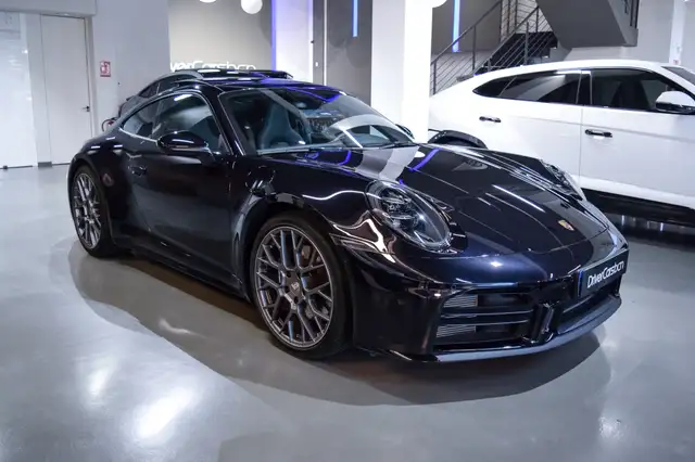 Porsche 992 Carrera