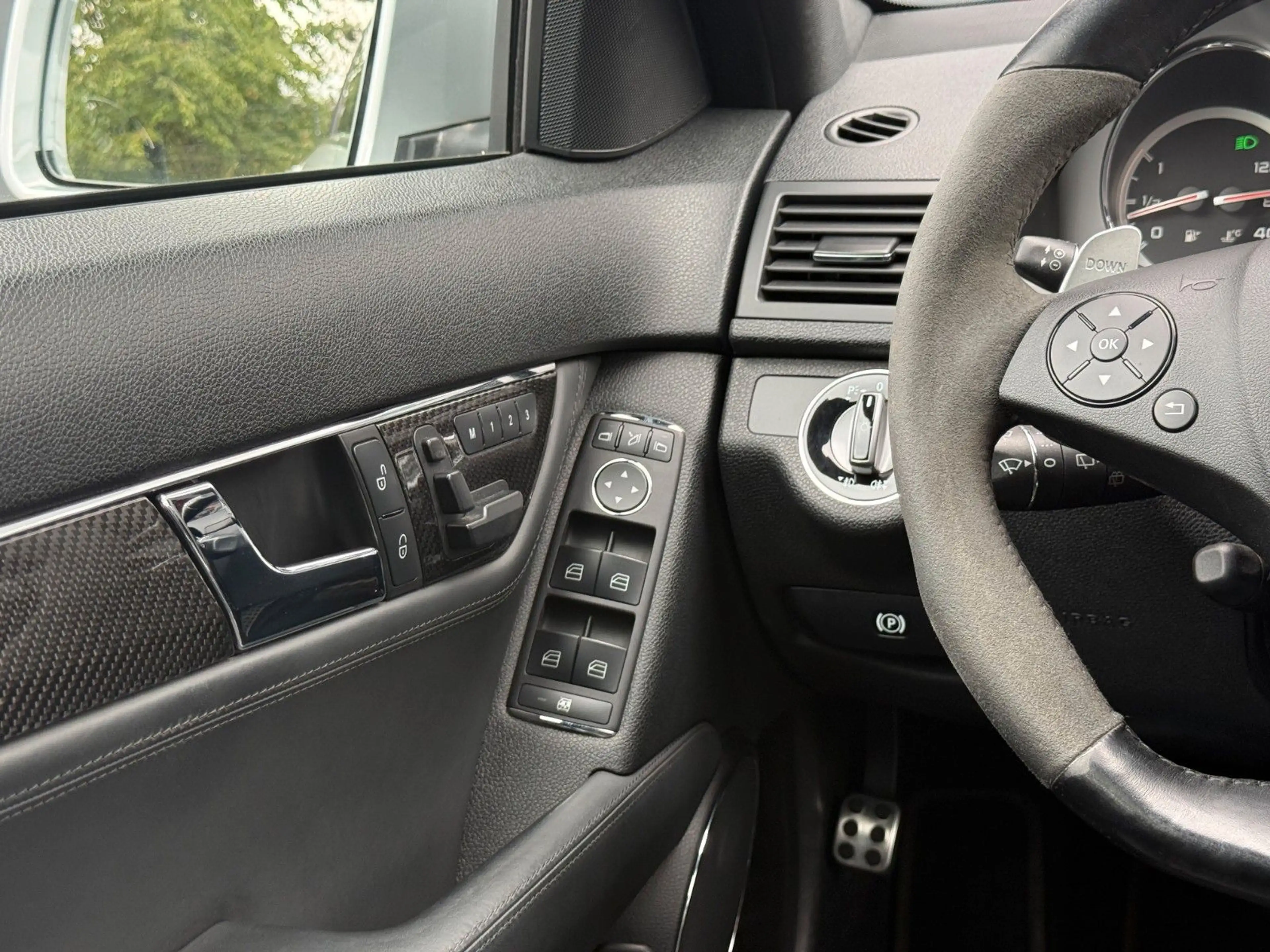 Mercedes-Benz C 63 AMG T-Modell XENON VOLLES MB DSB — photo 10