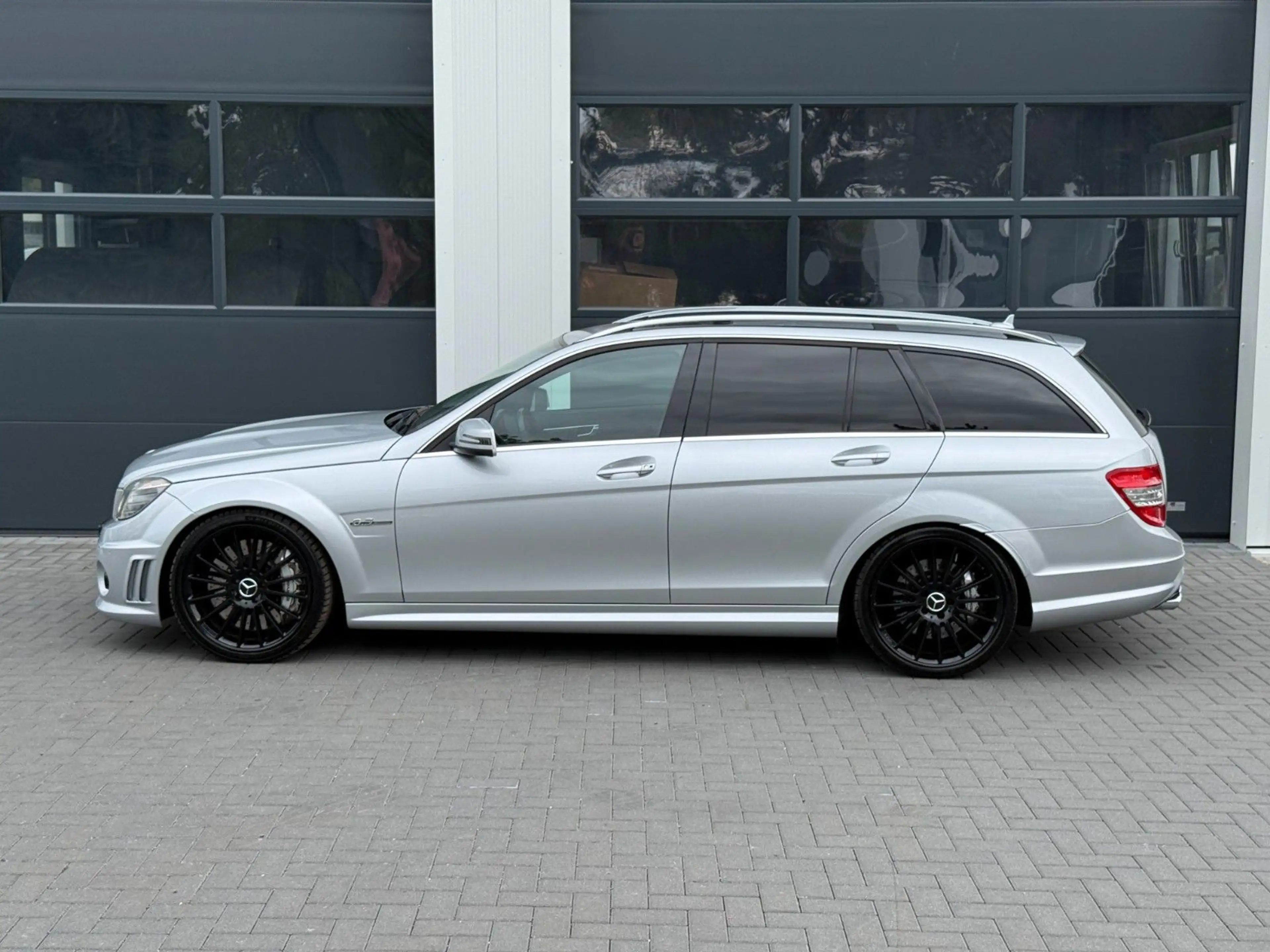 Mercedes-Benz C 63 AMG T-Modell XENON VOLLES MB DSB — photo 7