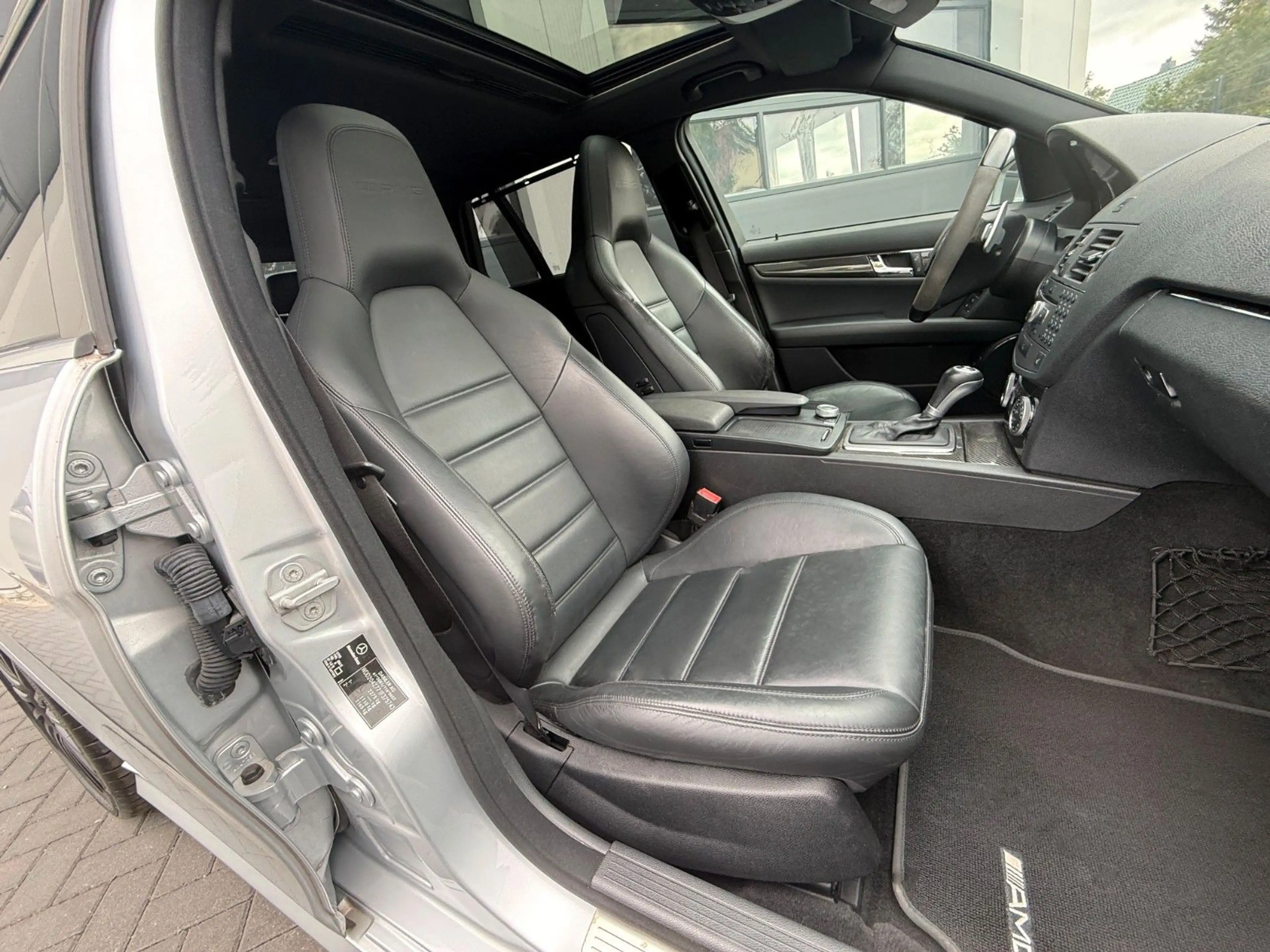 Mercedes-Benz C 63 AMG T-Modell XENON VOLLES MB DSB — photo 14