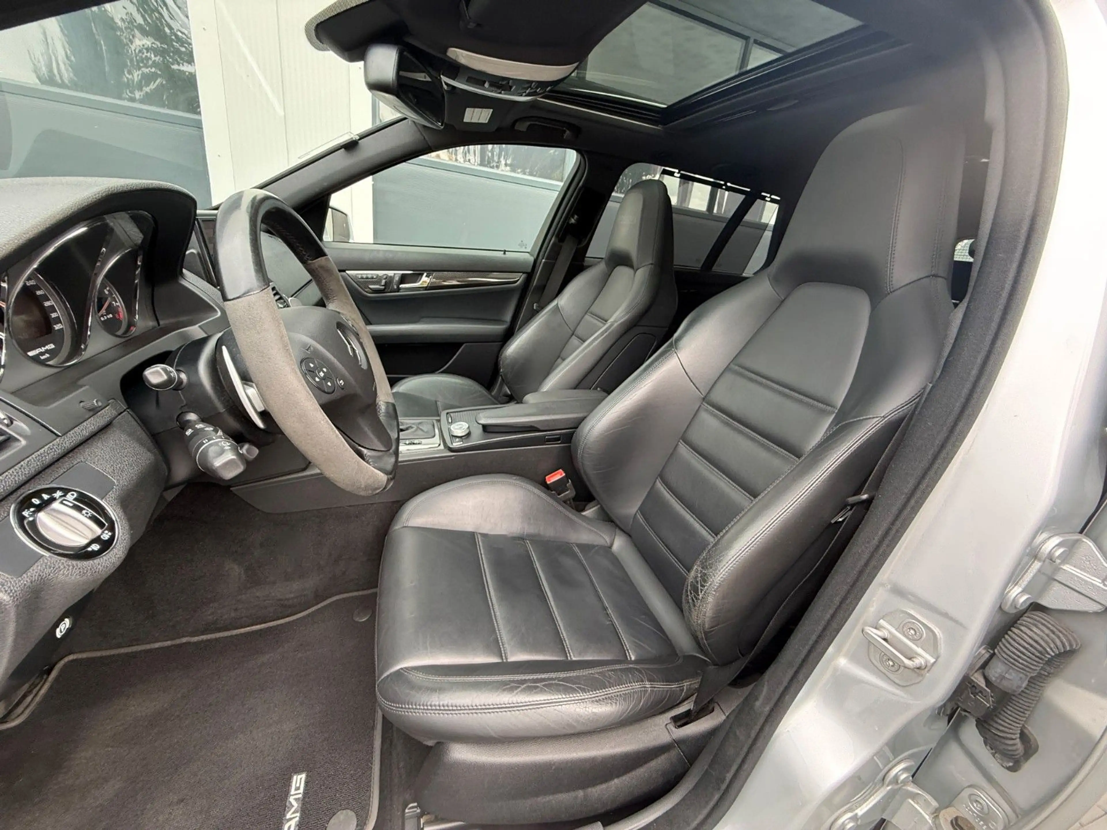 Mercedes-Benz C 63 AMG T-Modell XENON VOLLES MB DSB — photo 13