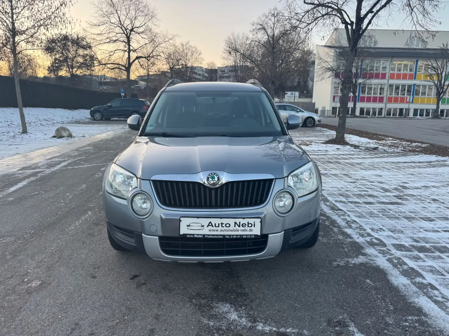 Skoda Yeti Active Plus Edition*AHK*1.4*5-Sitzer*Top* Grau - 2