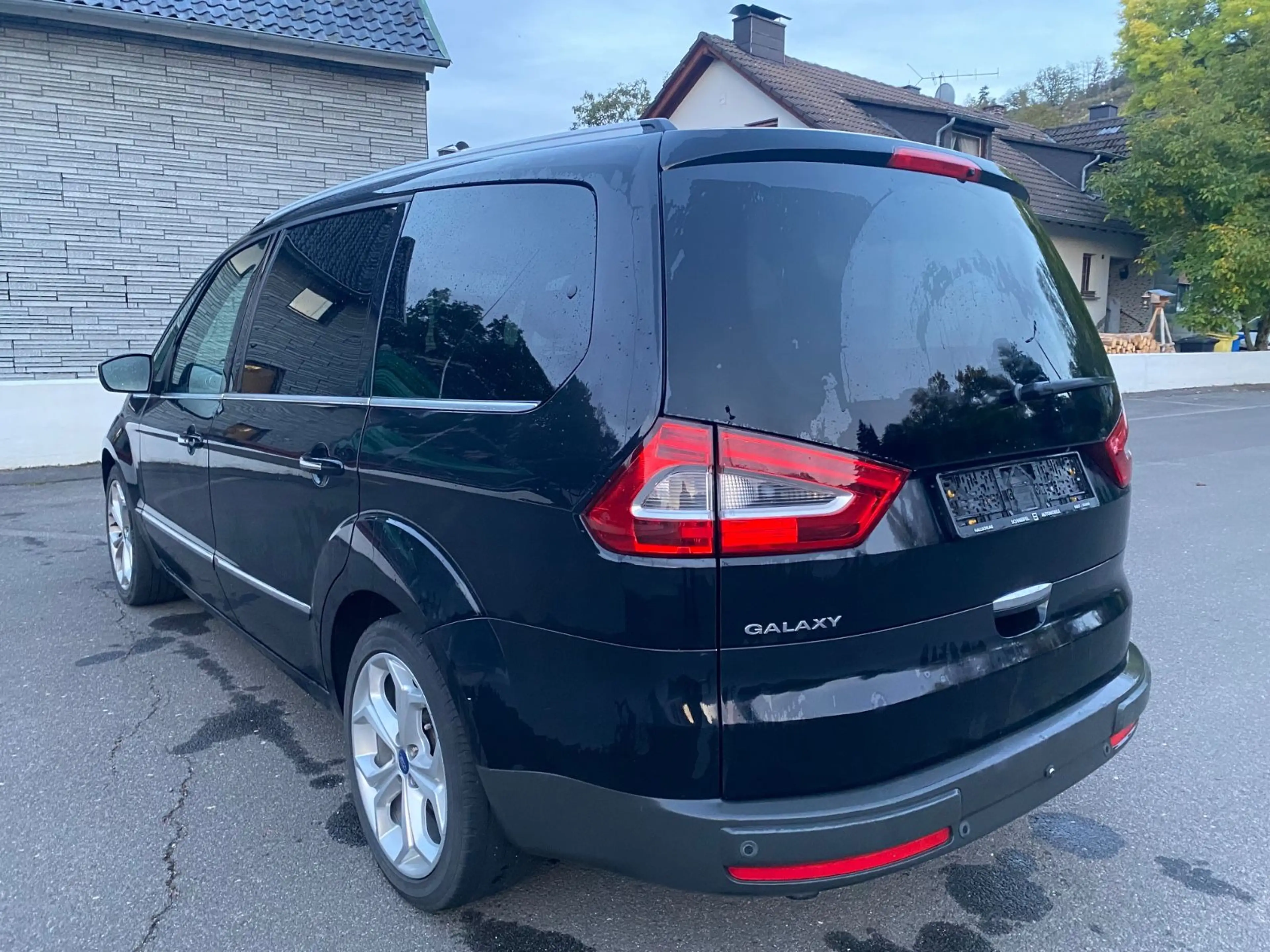 Ford Galaxy Titanium Automatik Navi Xenon Panorama 7p — photo 3