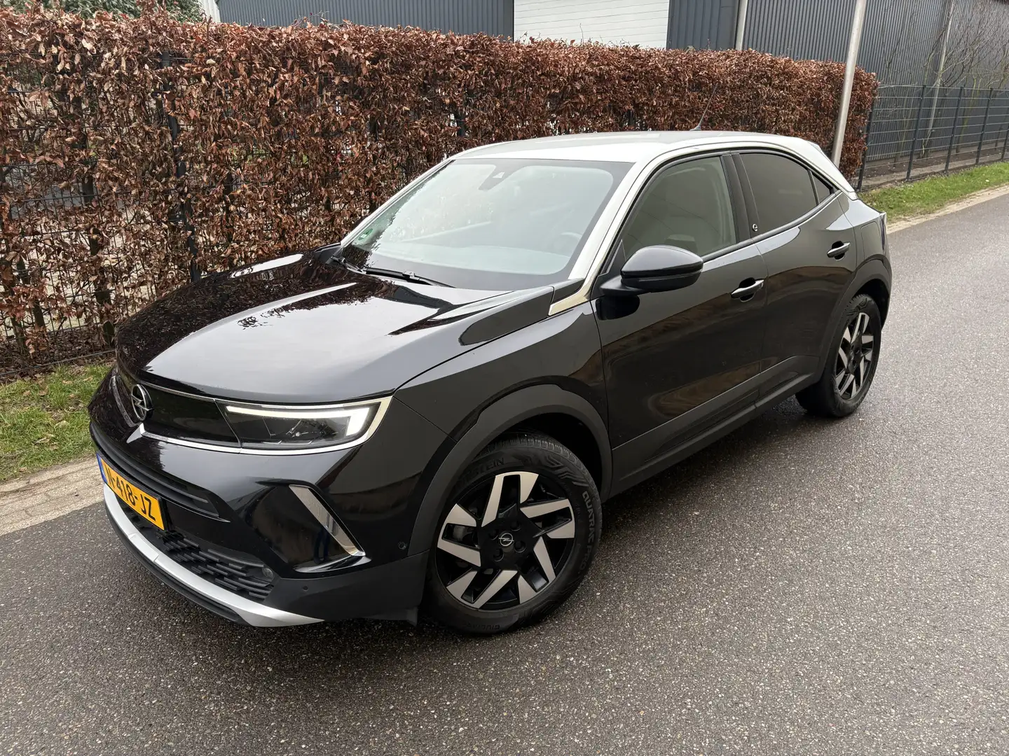 Opel Mokka-E Elegance 50-kWh 11kw bl. / AUTOMAAT / NAVI / CRUIS Schwarz - 2