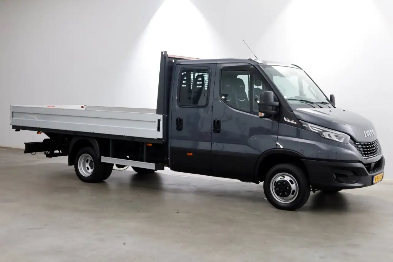 Iveco Daily 2022 — фото 12