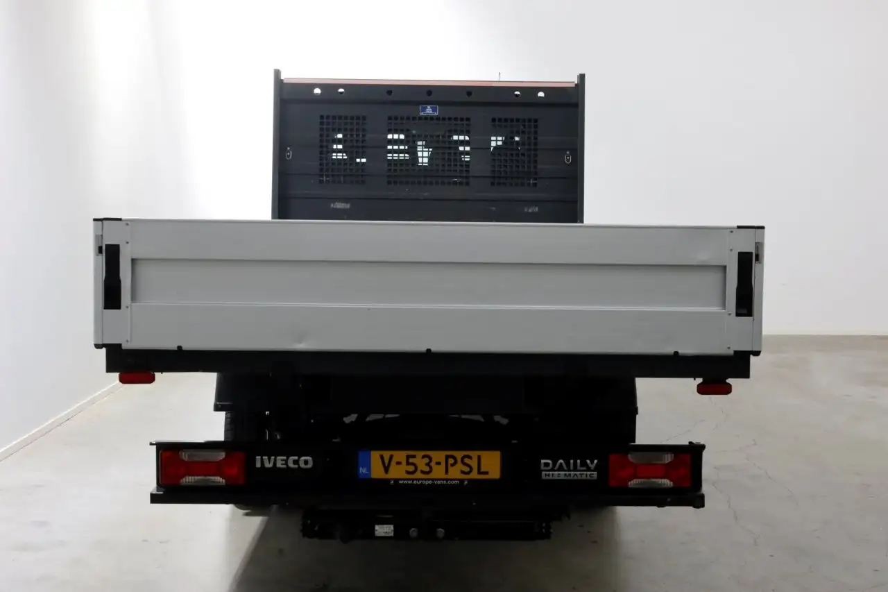 Iveco Daily 2022 — фото 16