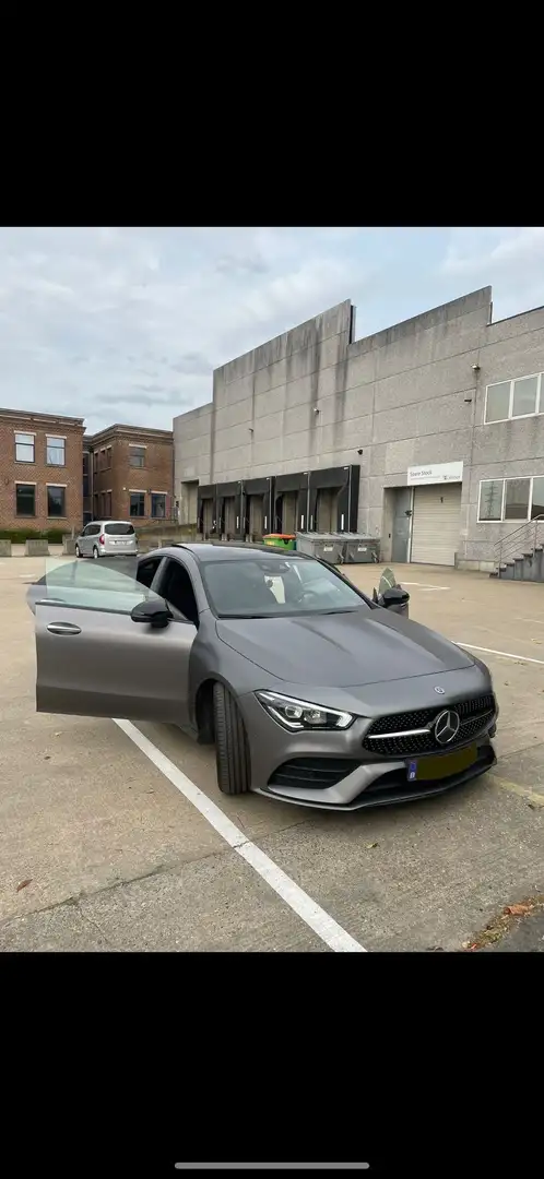 Mercedes-Benz CLA 180 d 7G-DCT AMG Line, Pano dak, Mat grijs, full optie Grijs - 2