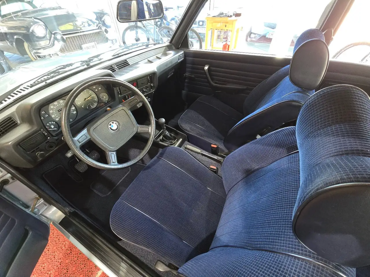 BMW 318 E21 +KOMPLETT RESTAURIERT+TÜV NEU+, foto 8