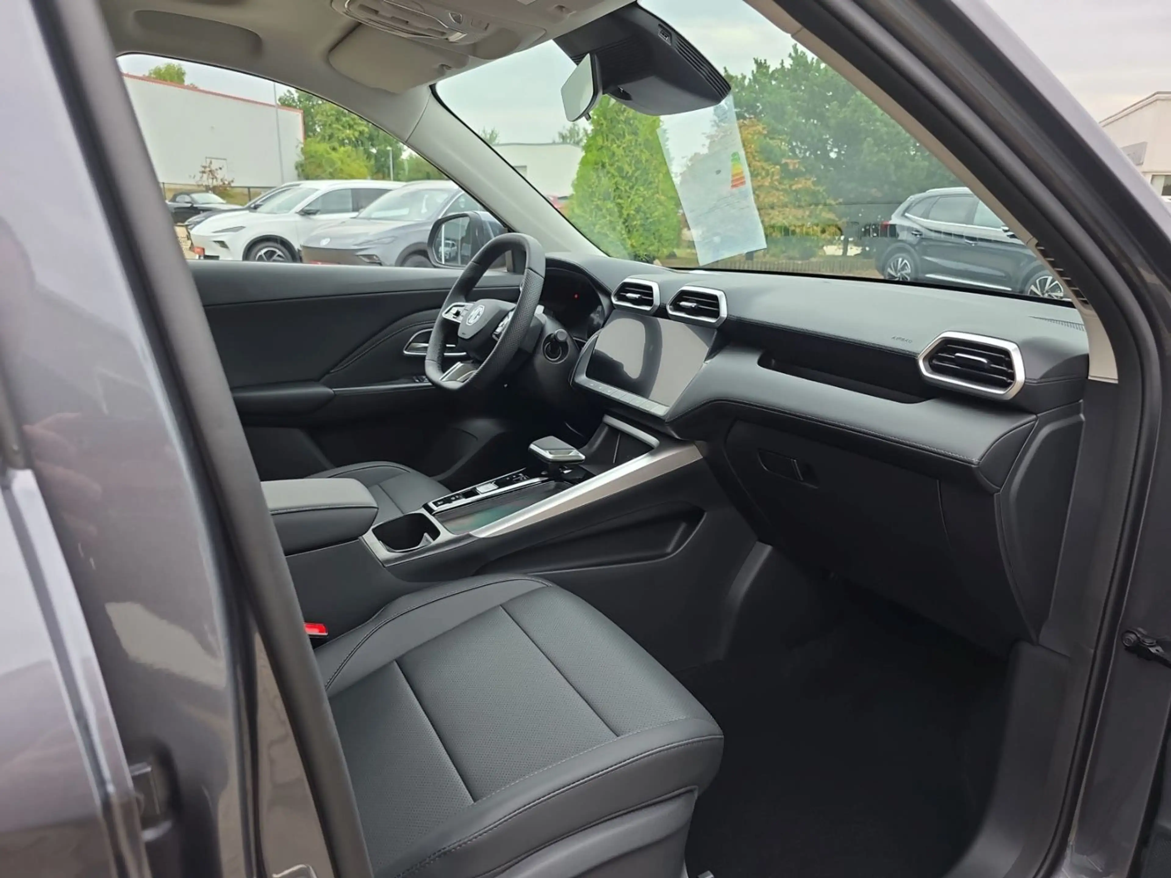 MG ZS Hybrid+ Luxury PANORAMA APP 360° NAVI LHZ LED — photo 9