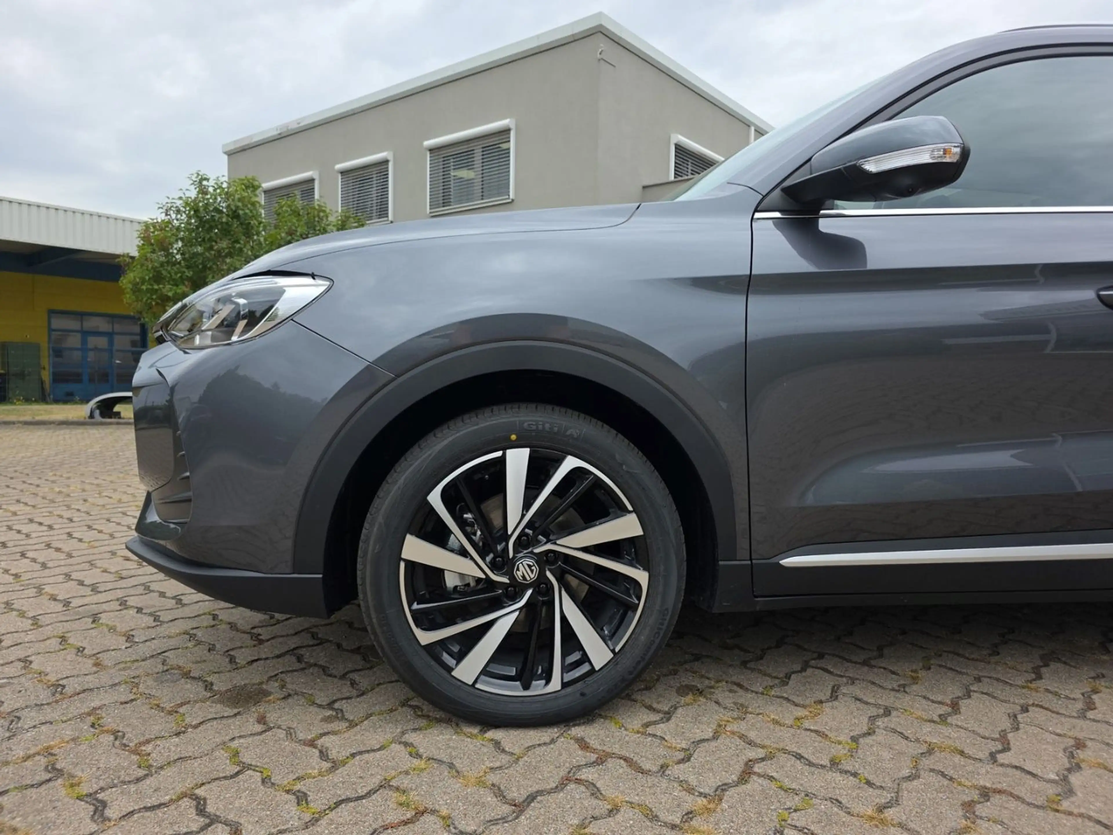 MG ZS Hybrid+ Luxury PANORAMA APP 360° NAVI LHZ LED — photo 6