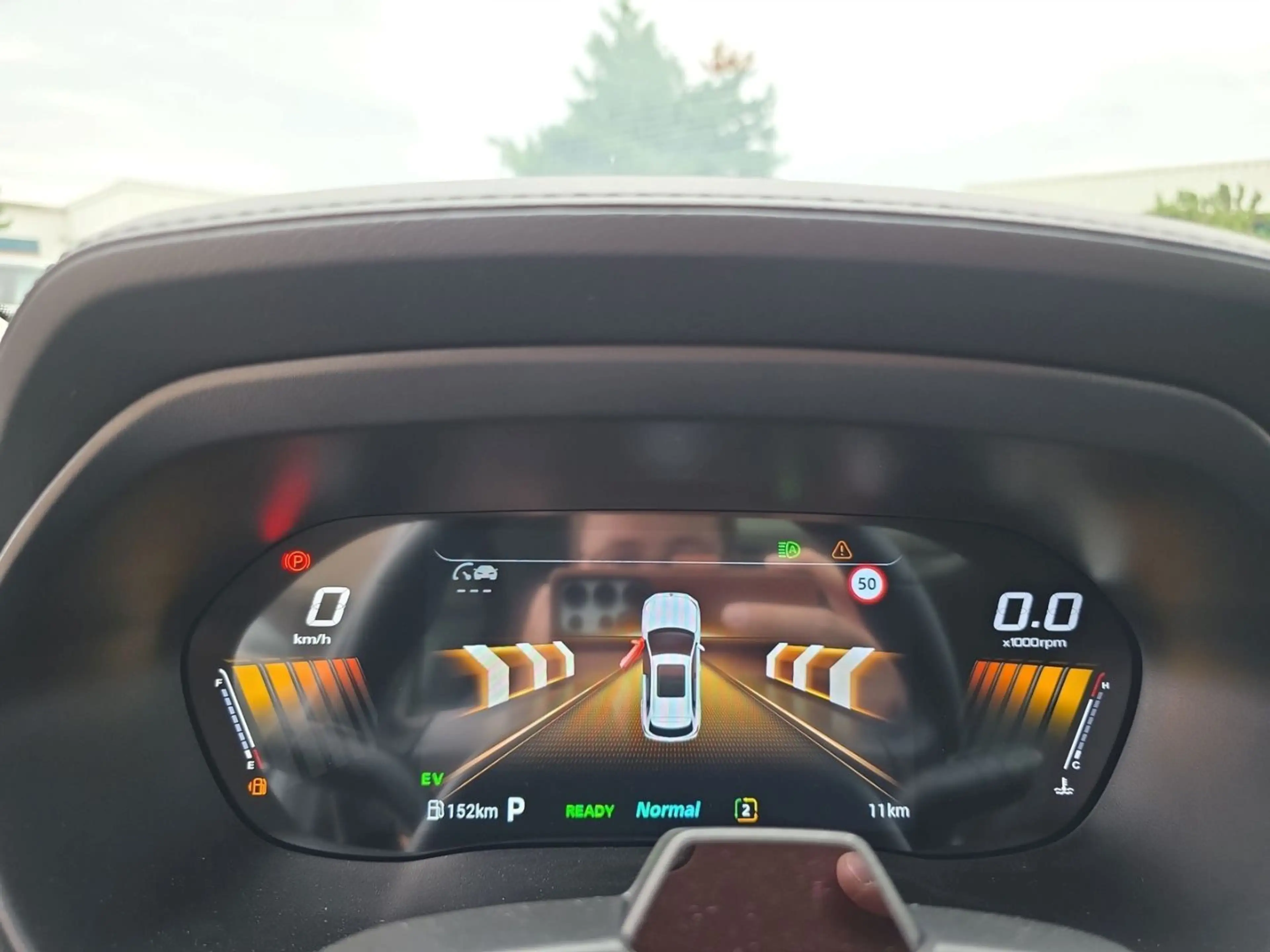 MG ZS Hybrid+ Luxury PANORAMA APP 360° NAVI LHZ LED — photo 14