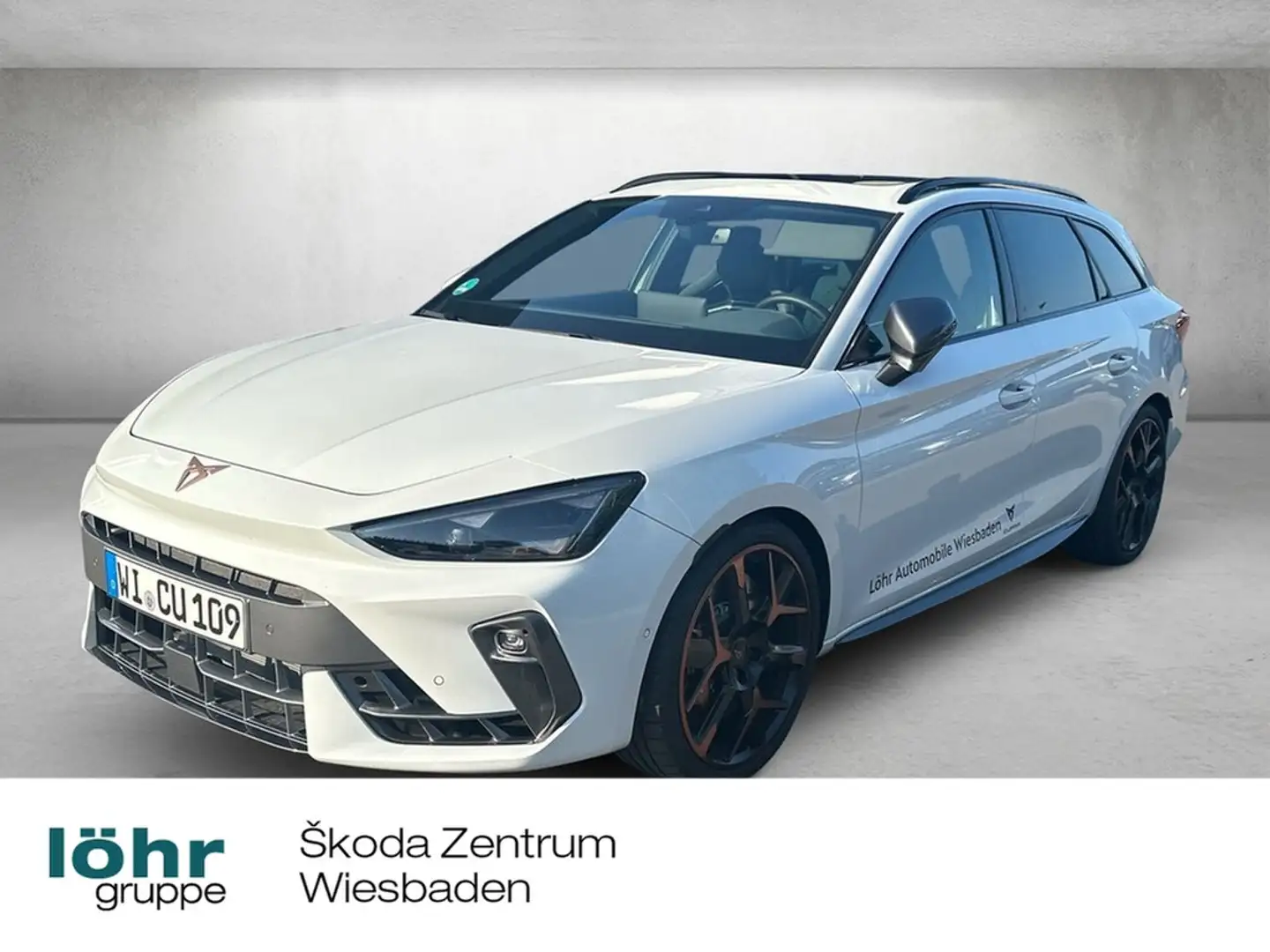 CUPRA Leon Sportstourer VZ Extreme 333PS ABGABE 01.2026 Weiß - 1