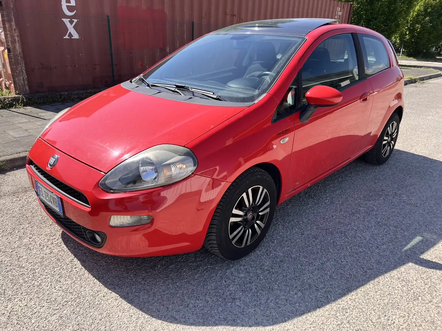 Fiat Punto Punto 0.9 TwinAir Turbo SeS 3P Lounge Rojo - 1