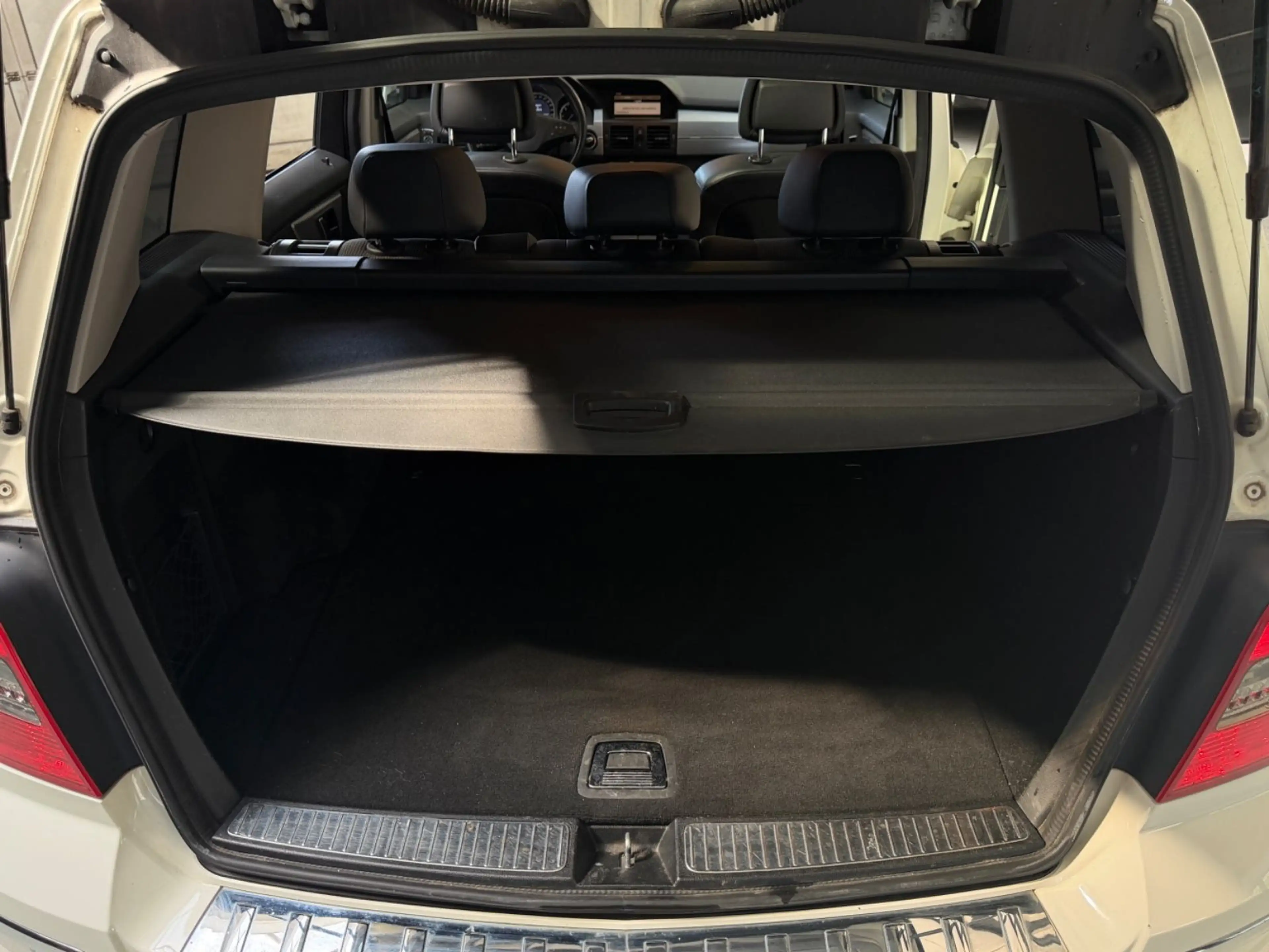 Mercedes-Benz GLK 220 CDI 4MATIC/PANO/NAVI/PTS/SHZ — photo 12
