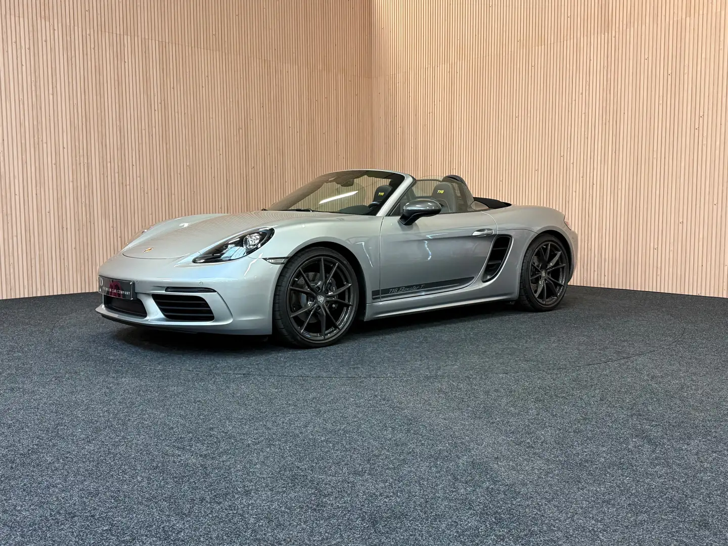 Porsche 718 718 Boxster T 2.0 Turbo PDK| Pdc| 20"| SCP plus| Navi Silber - 1