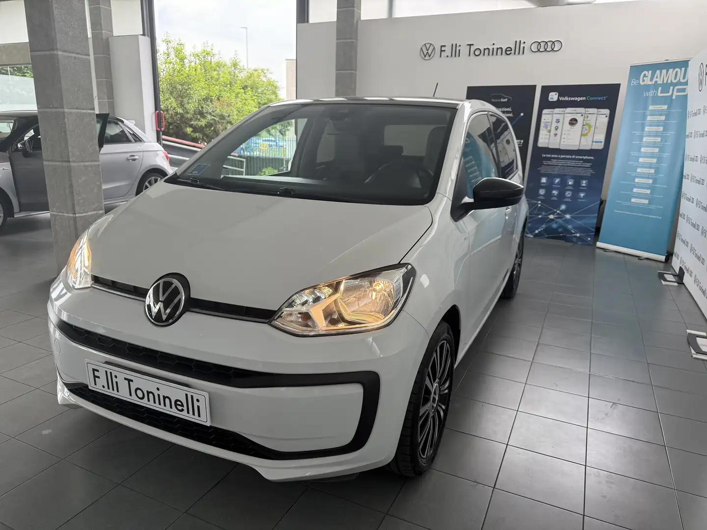 Volkswagen up! 5p 1.0 Move 60cv my20 Bianco - 2